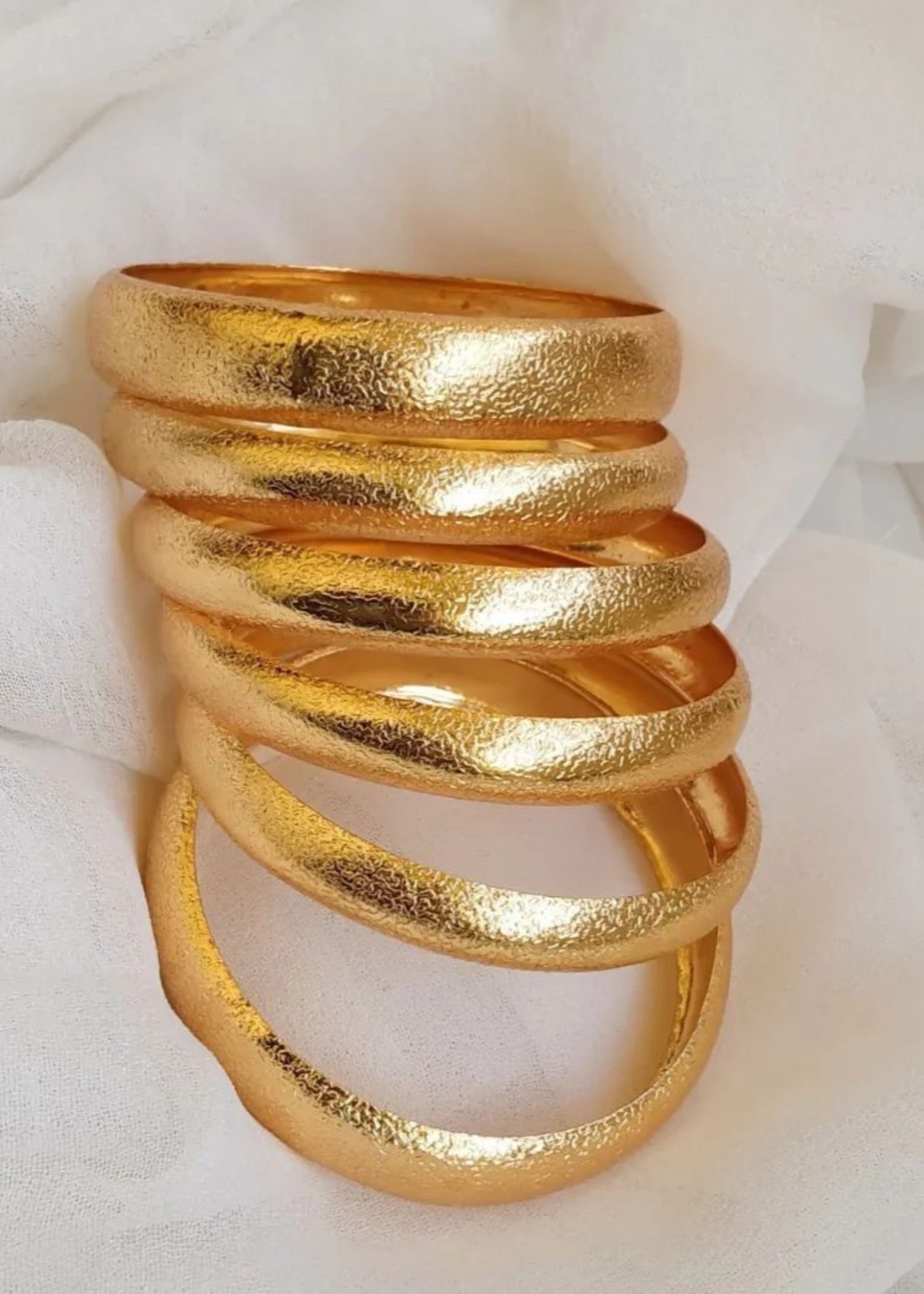 Bangles in Gold Color by - Trendy Women Bangles KCO6214