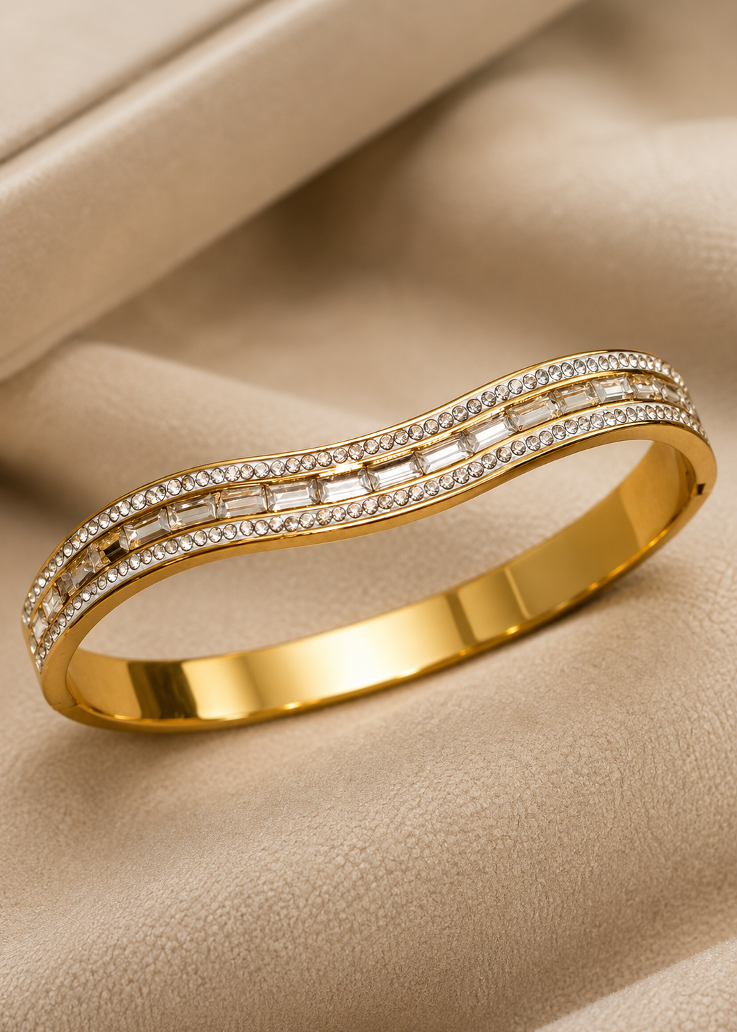 Bracelet in Gold Color by - Trendy Women Bracelet KNC7513