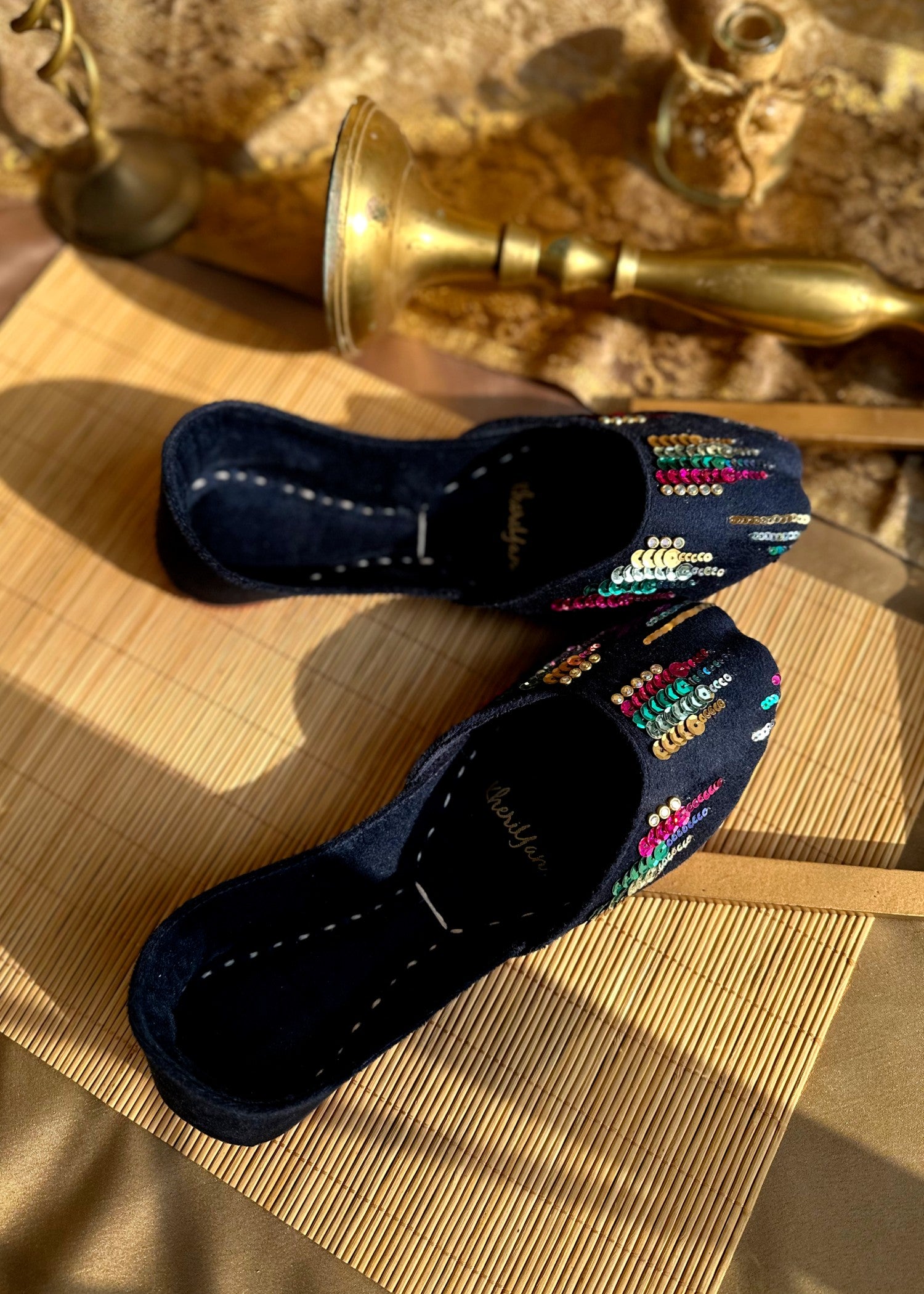 Khussa in Navy blue by - High Quality Women Khussa MIV6728
