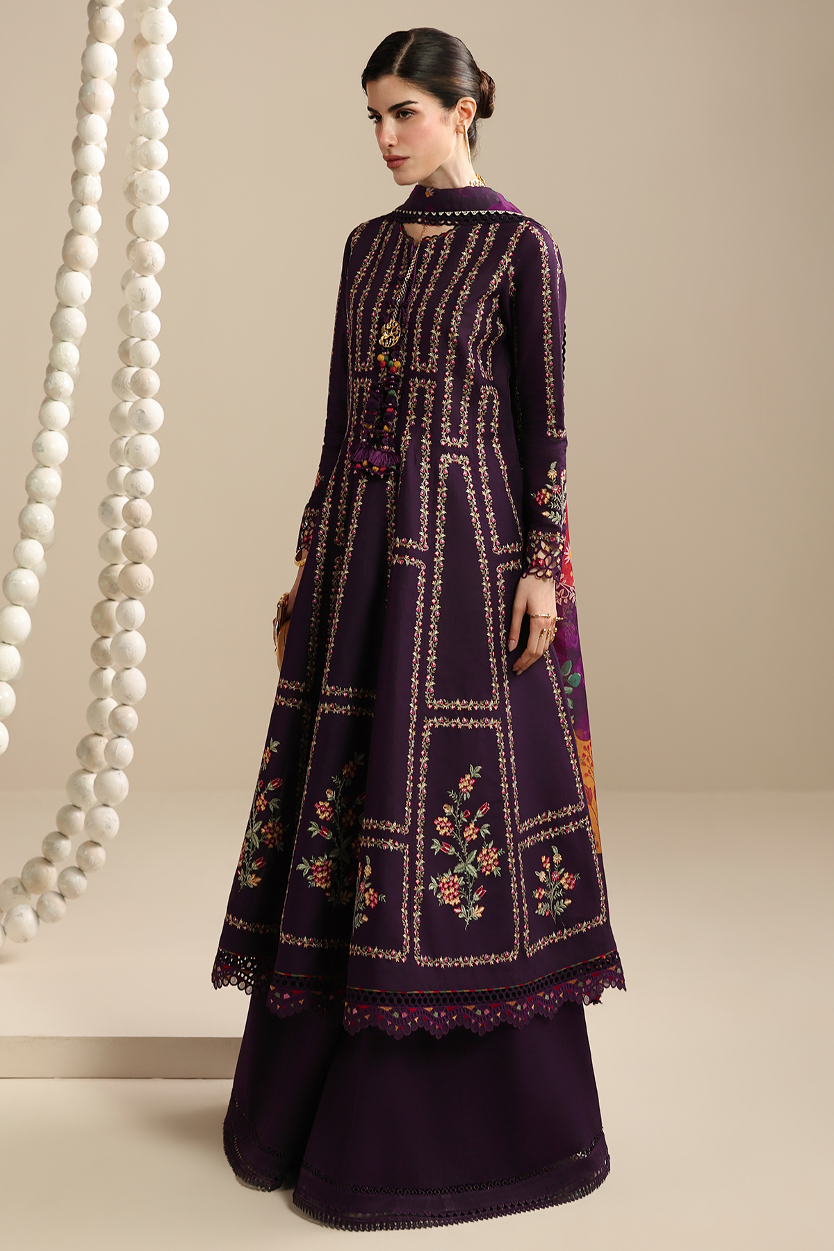 Iris Luxury Festive Lawn – IL26-D06