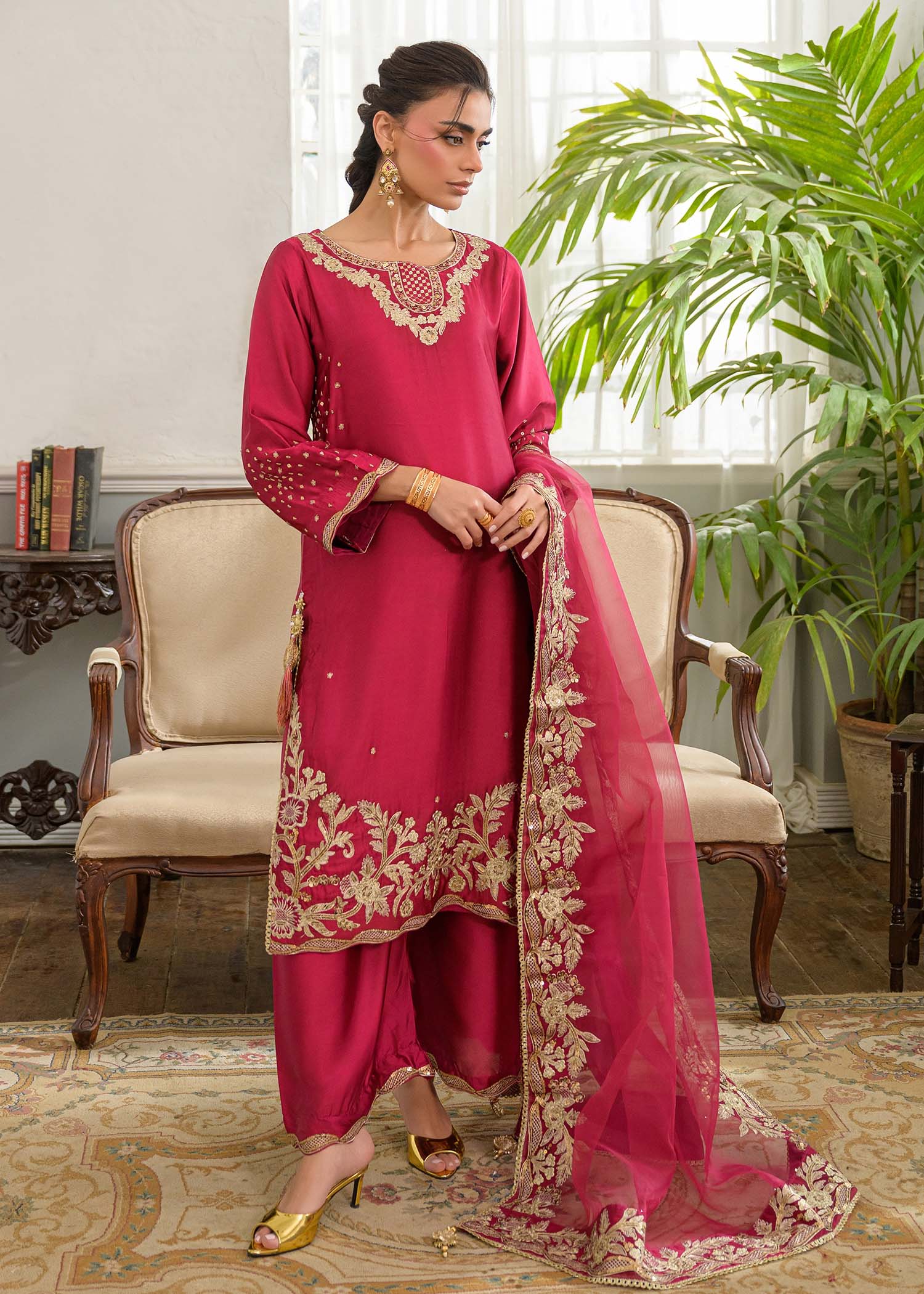 charmuse/shamooz Kurta Set in Raspberry pink