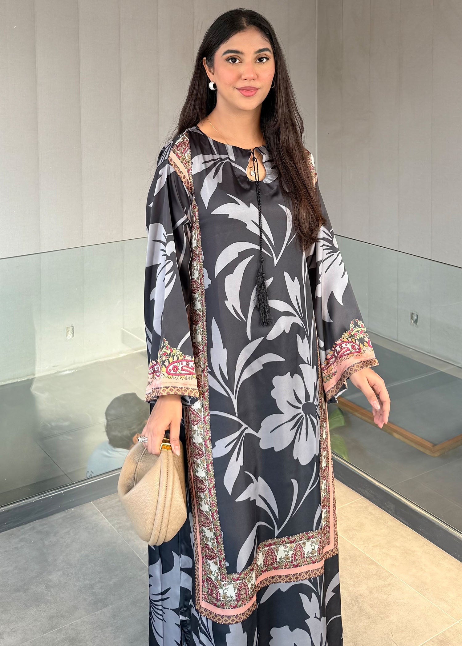 satin silk Kaftan in Black