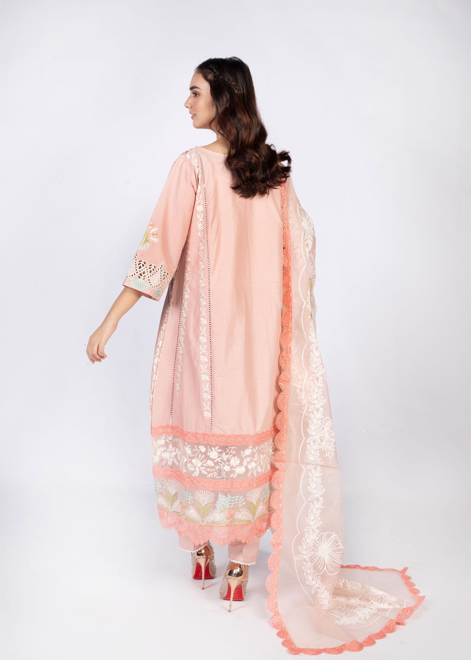 lawn Pishwas in Pink