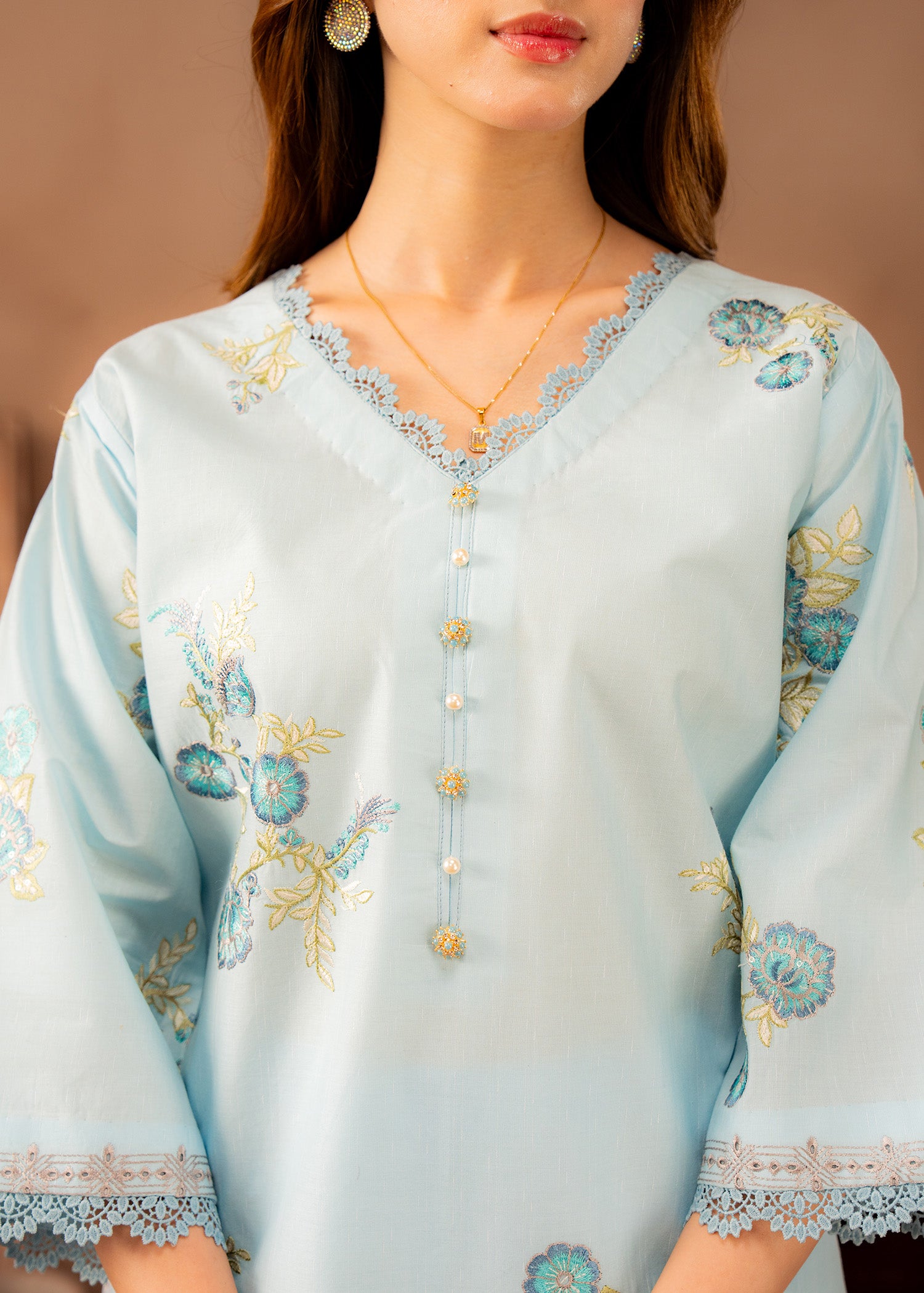 lawn Kurta Set in White, sky