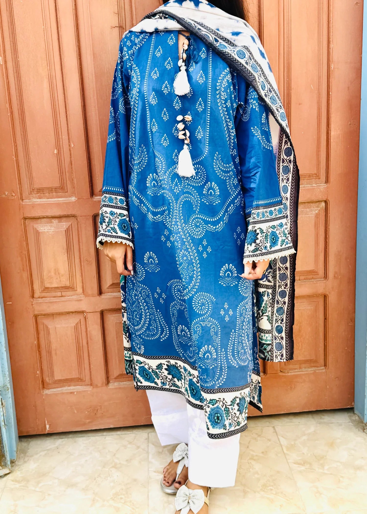 swiss lawn Kurta Set in Royal blue