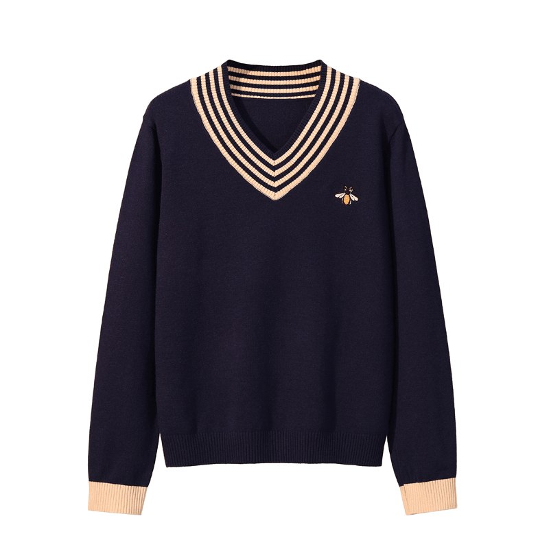 Embroidered Bee Pullover Bottoming Shirt