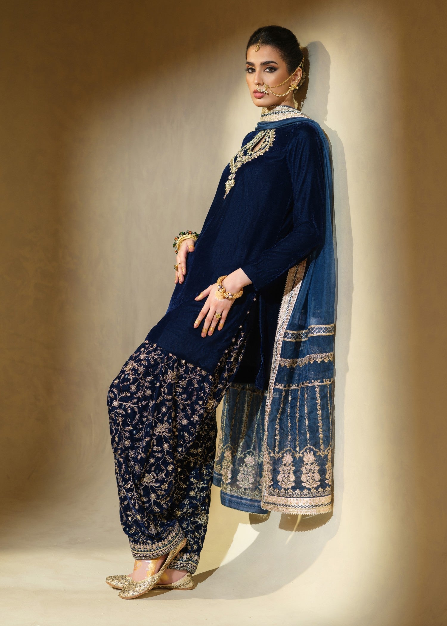 velvet Kurta Set in Navy blue