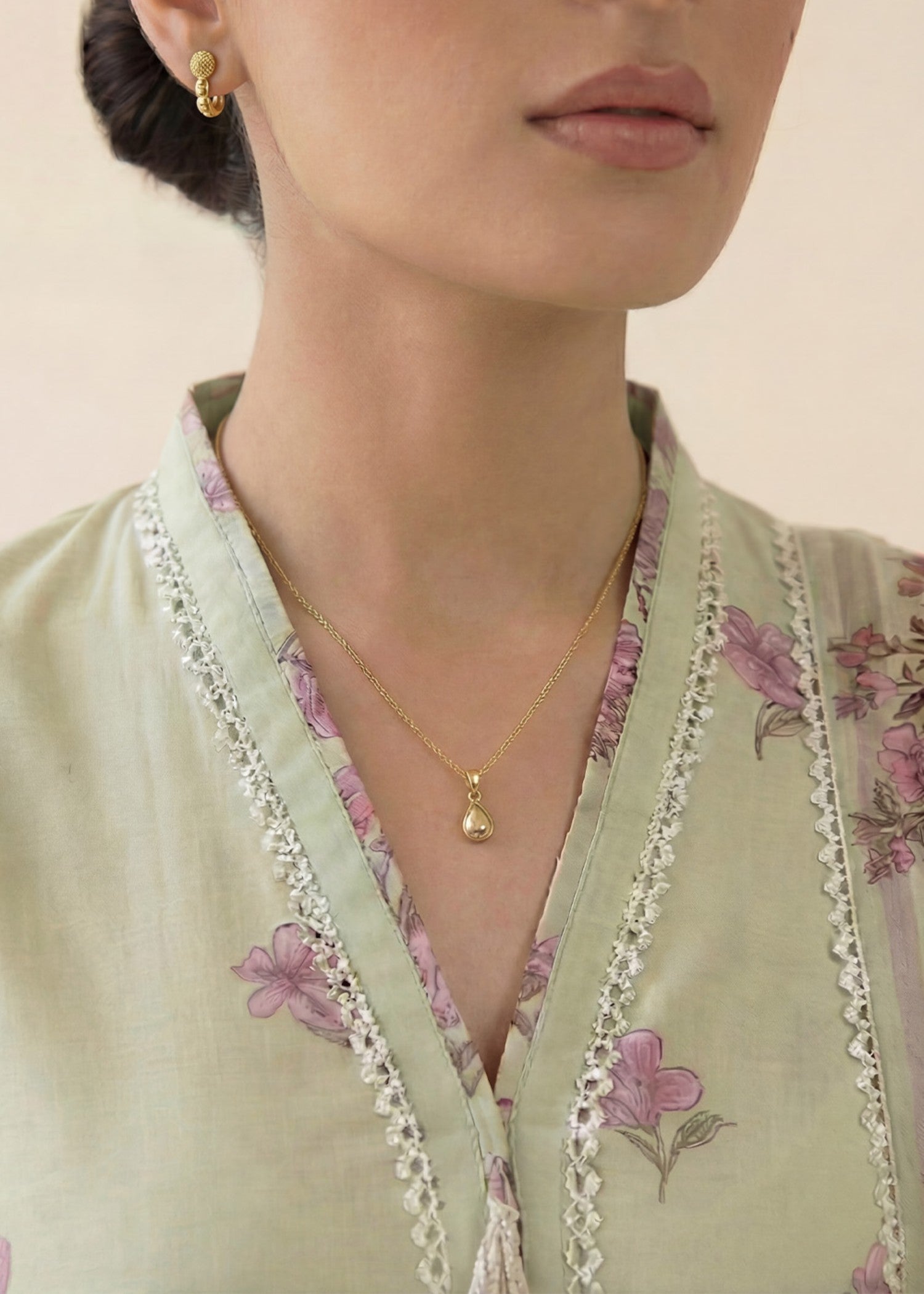 lawn cotton Kurta Set in Pistachio green