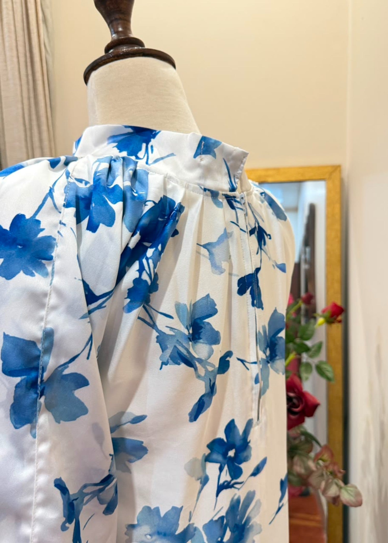 satin silk Abaya in Blue, white