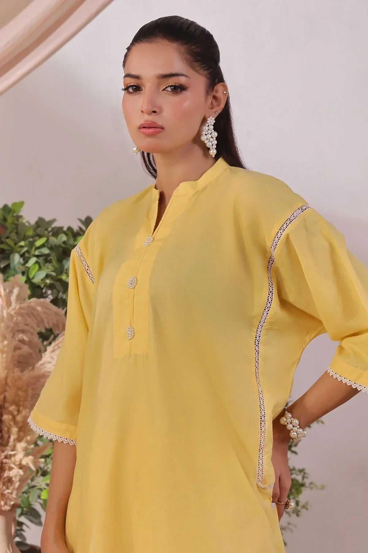 lawn Kurta Set in Blonde