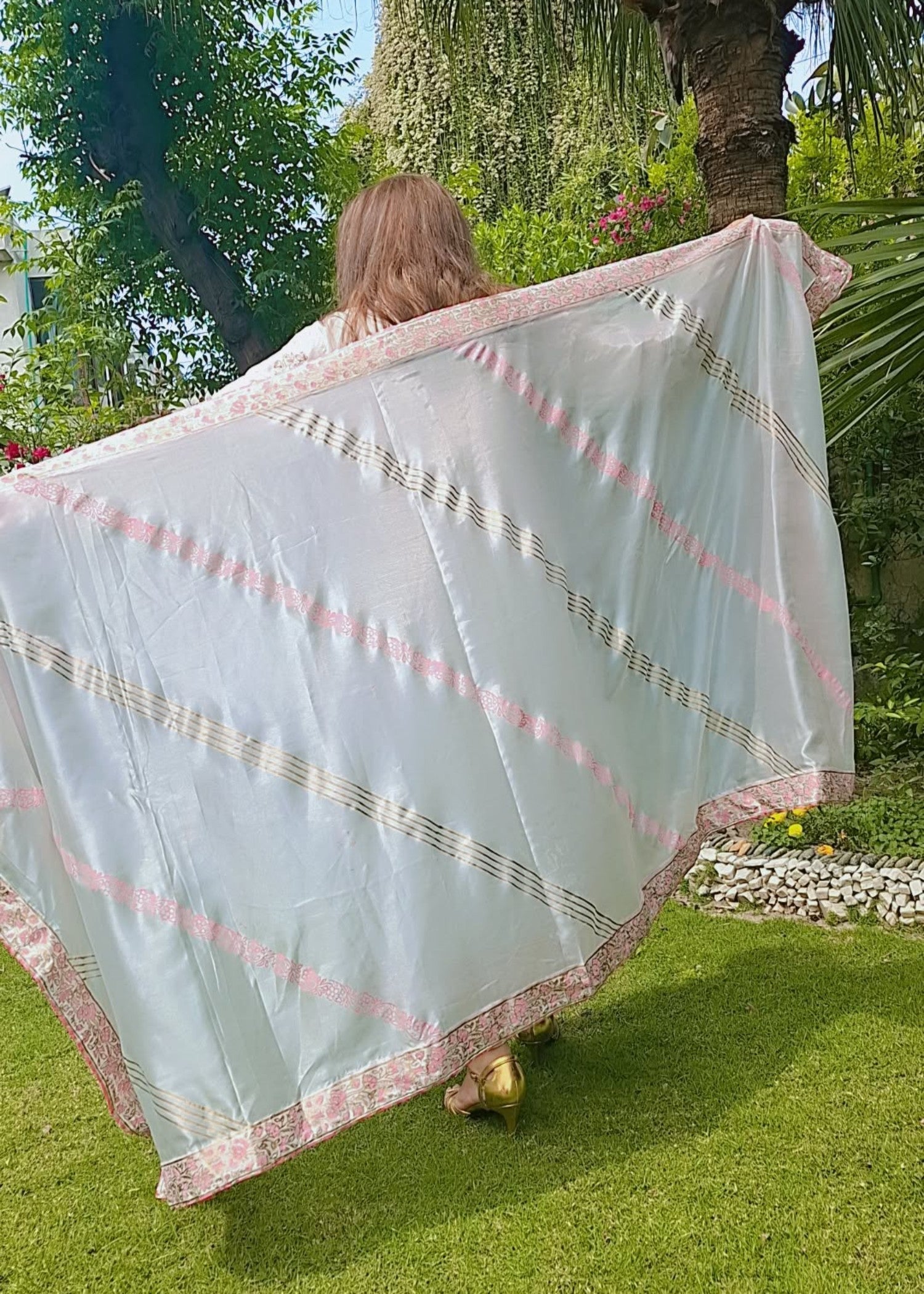 tussar silk Kurta Set in Porcelain