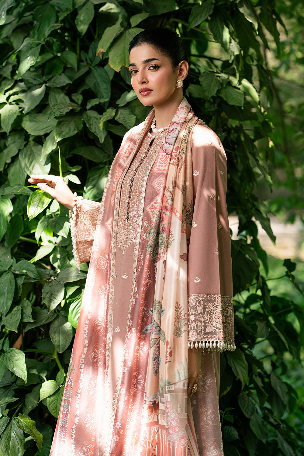 Luxury Lawn – CAMELLIA - MSU0626