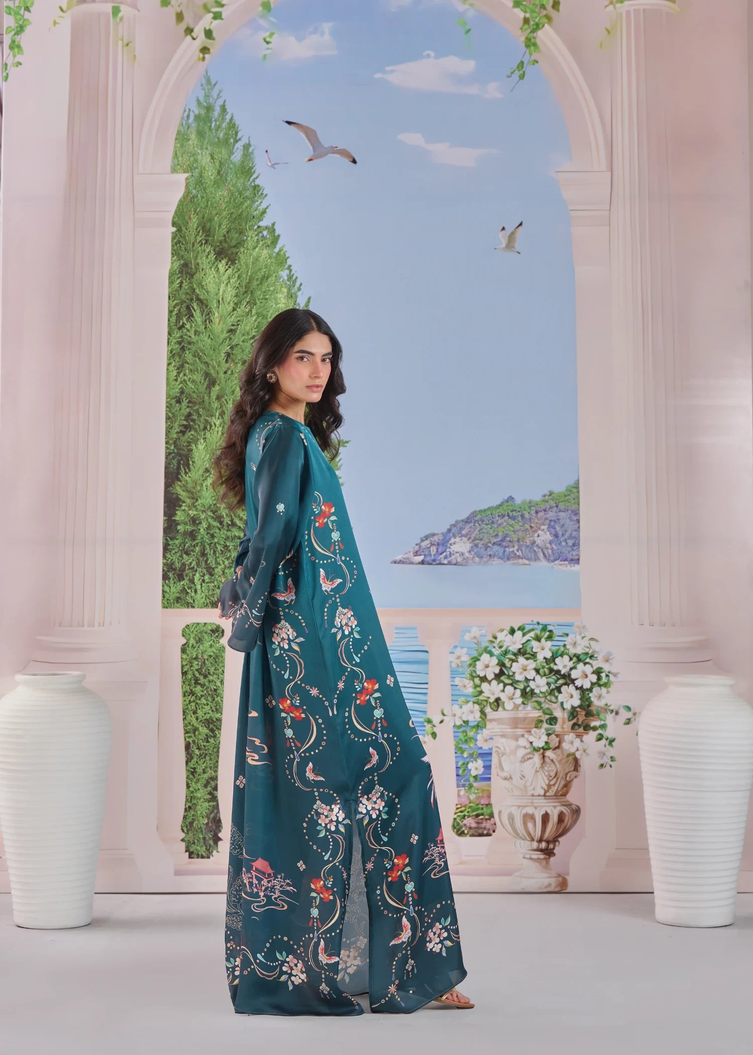charmuse/shamooz Kaftan in Teal