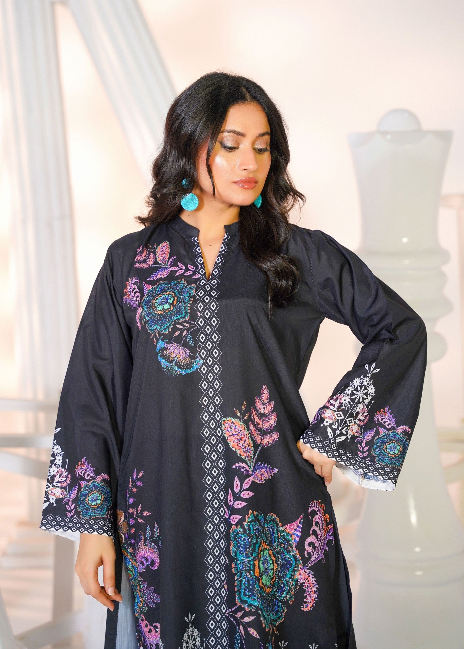 pk raw silk Kurta Set in Black