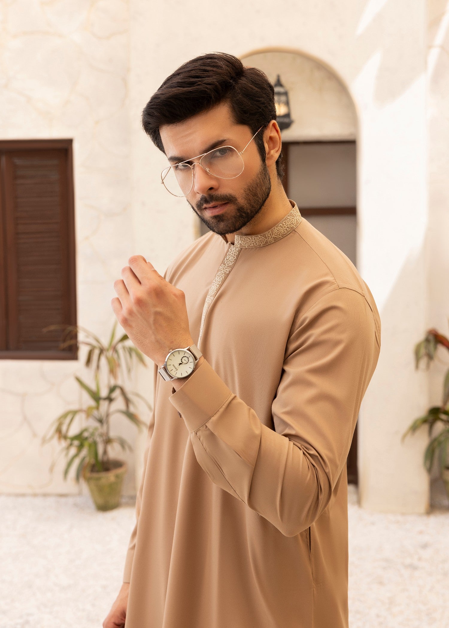 wash & wear Shalwar Kameez in Tan brown
