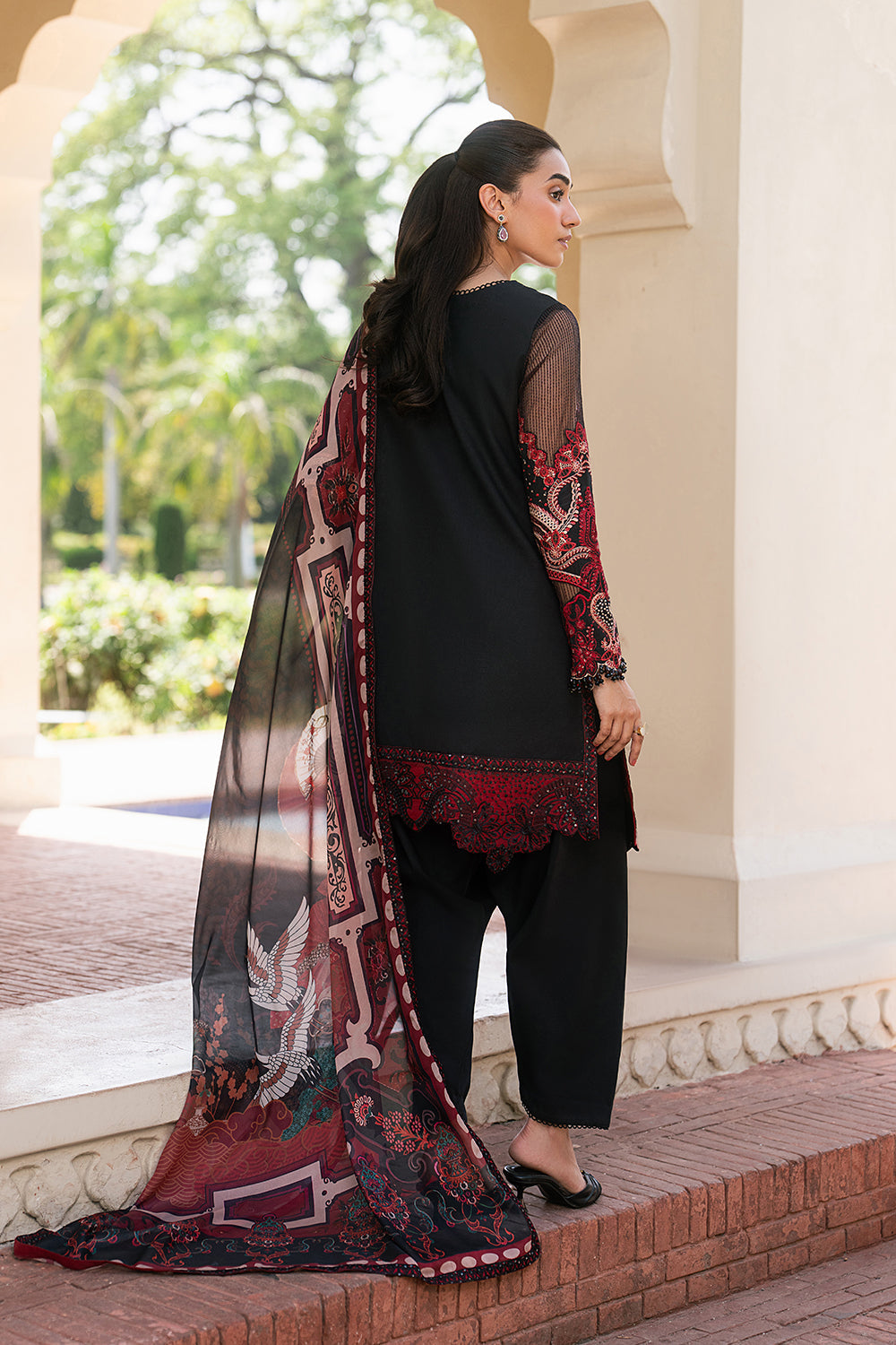 Luxury Lawn – AMARYLLIS - MSU0630