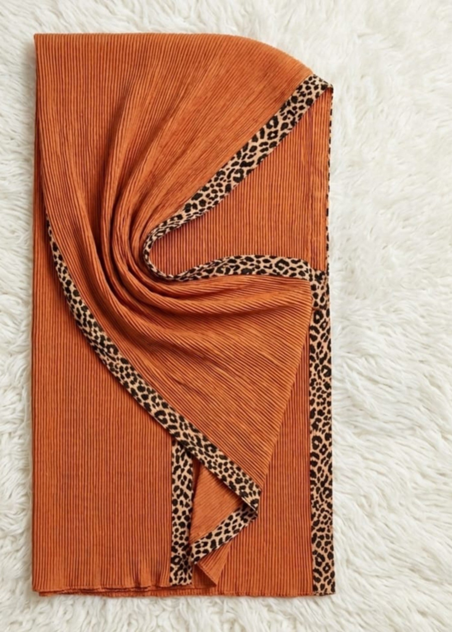 ribbed lawn Hijab in Burnt orange