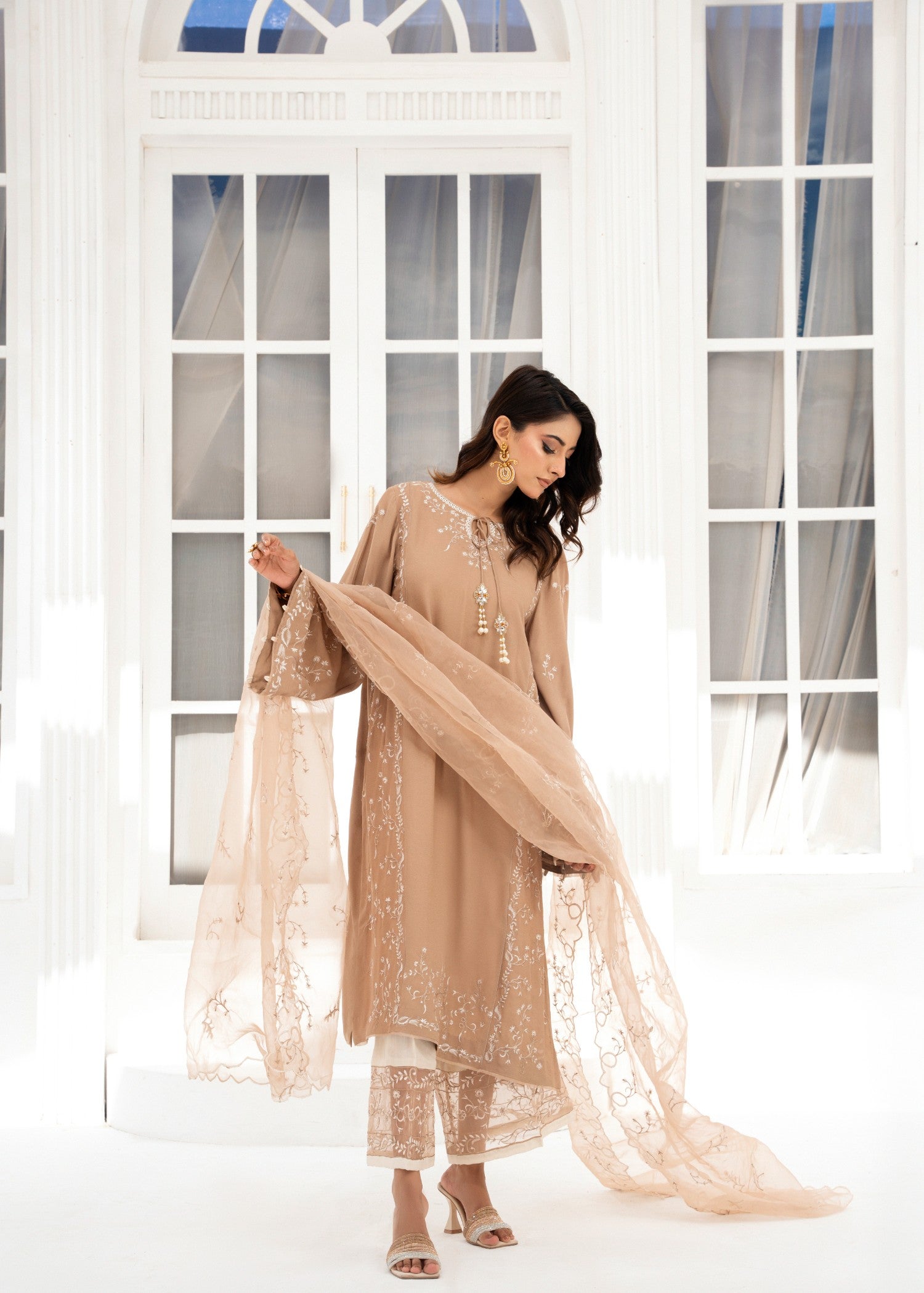 crepe Kurta Set in Mocha brown