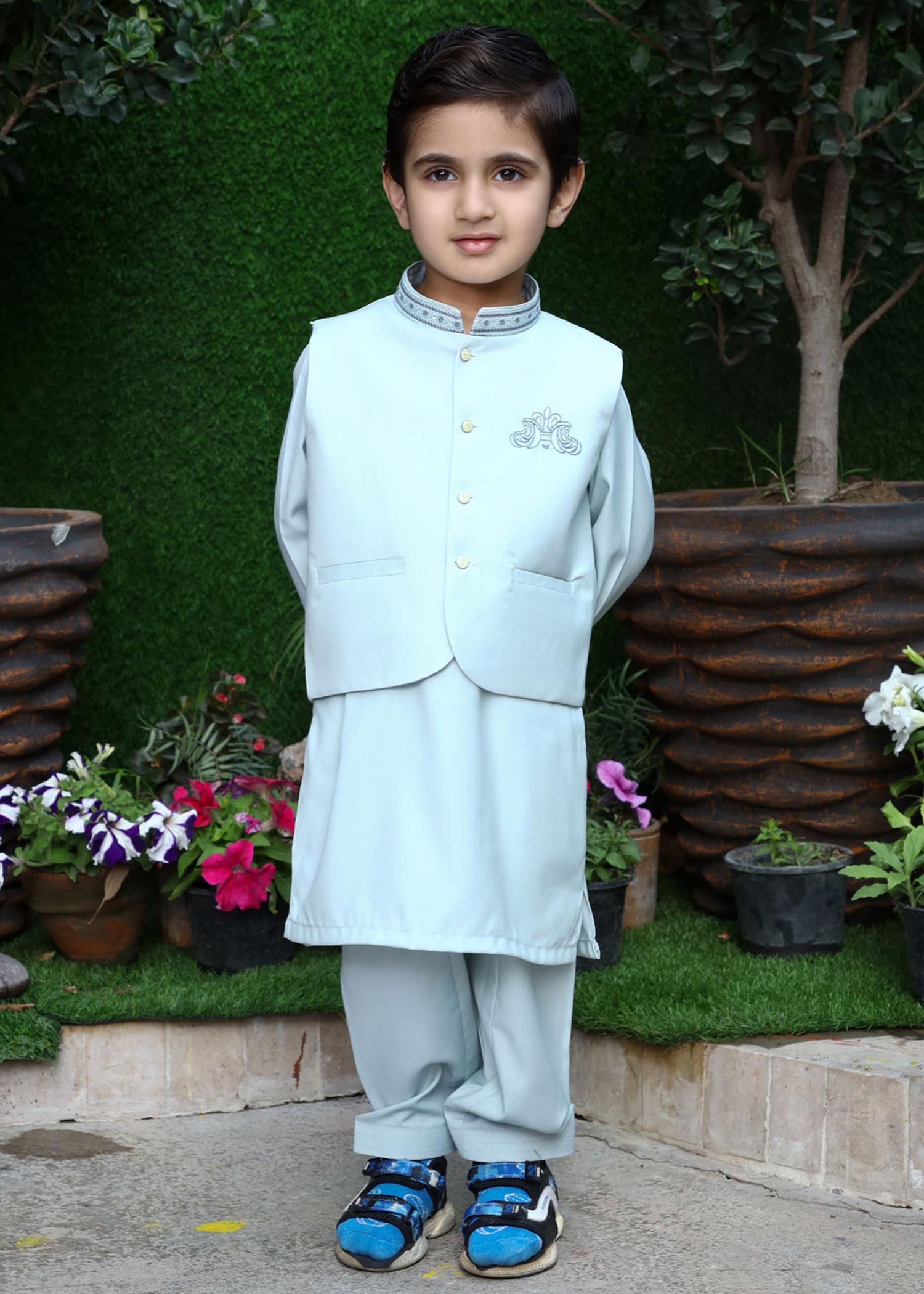 wash & wear Waistcoat in Light blue