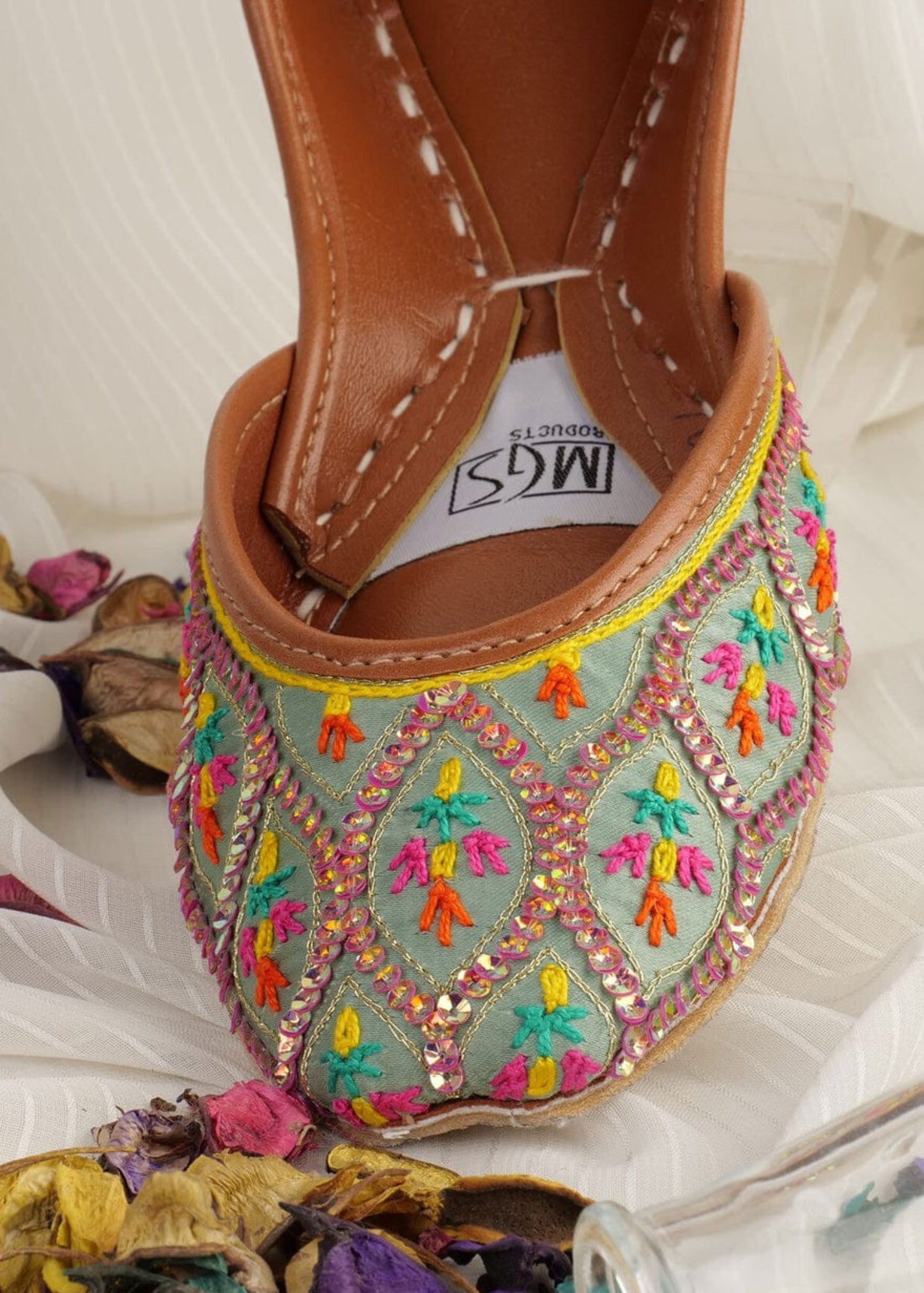 Khussa in Moss green by - High Quality Women Khussa VLB2620