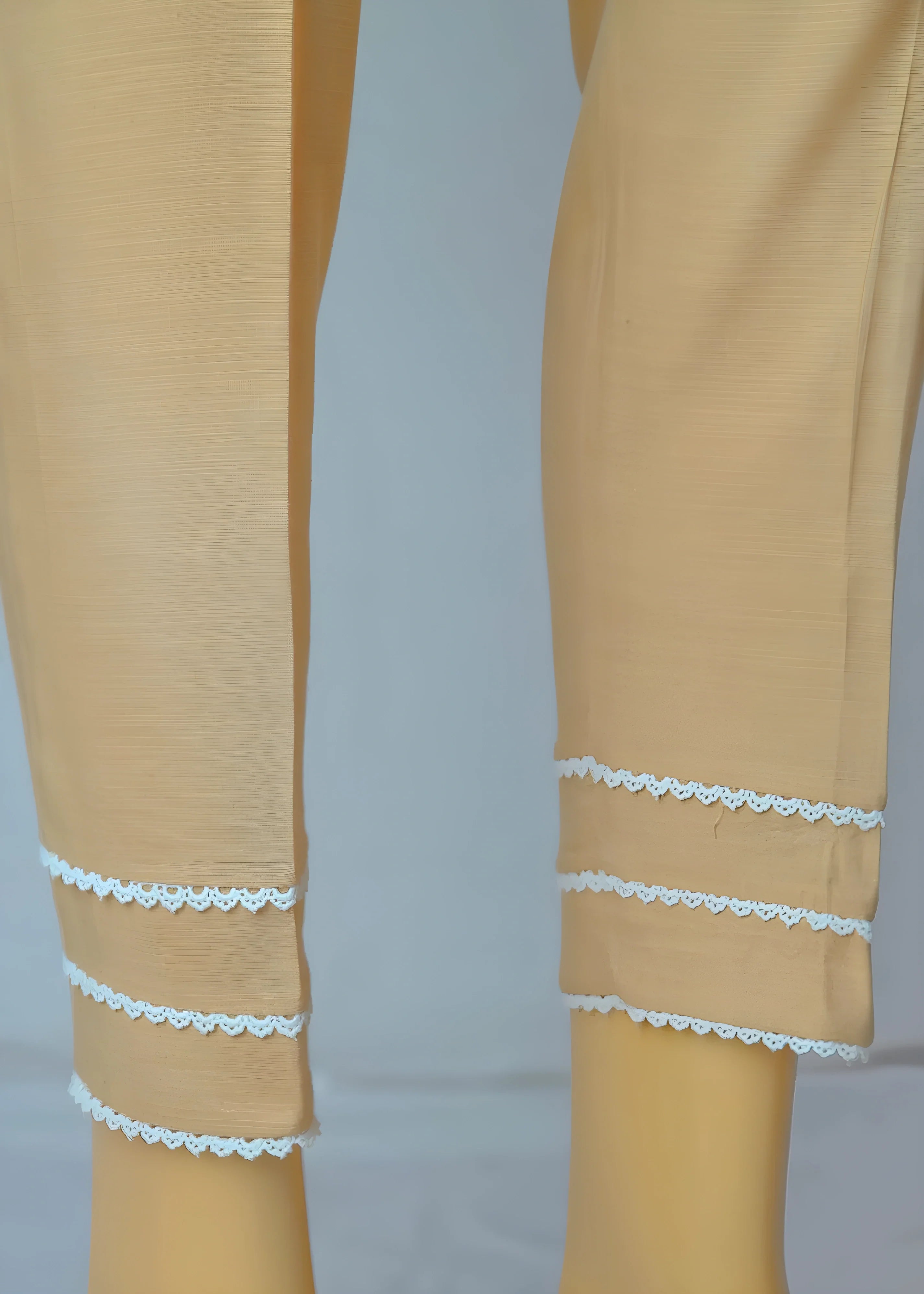 linen Trousers in Tan brown