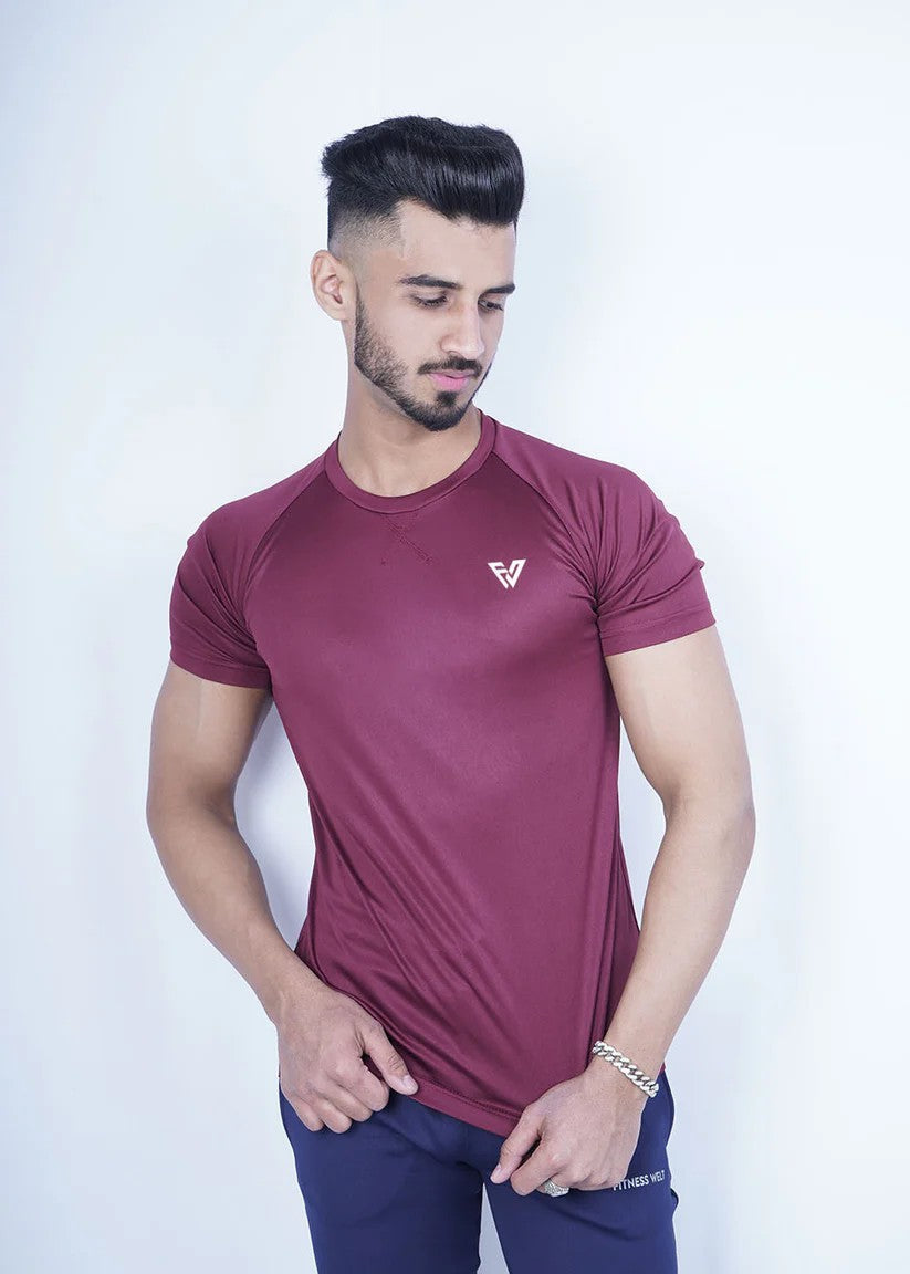 polyester T Shirt in Maroon