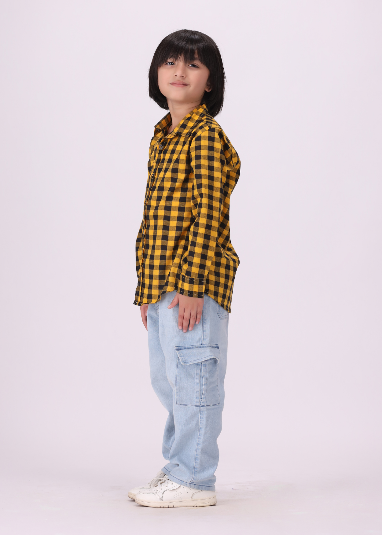 cotton Casual Shirt in Black, school bus yellow