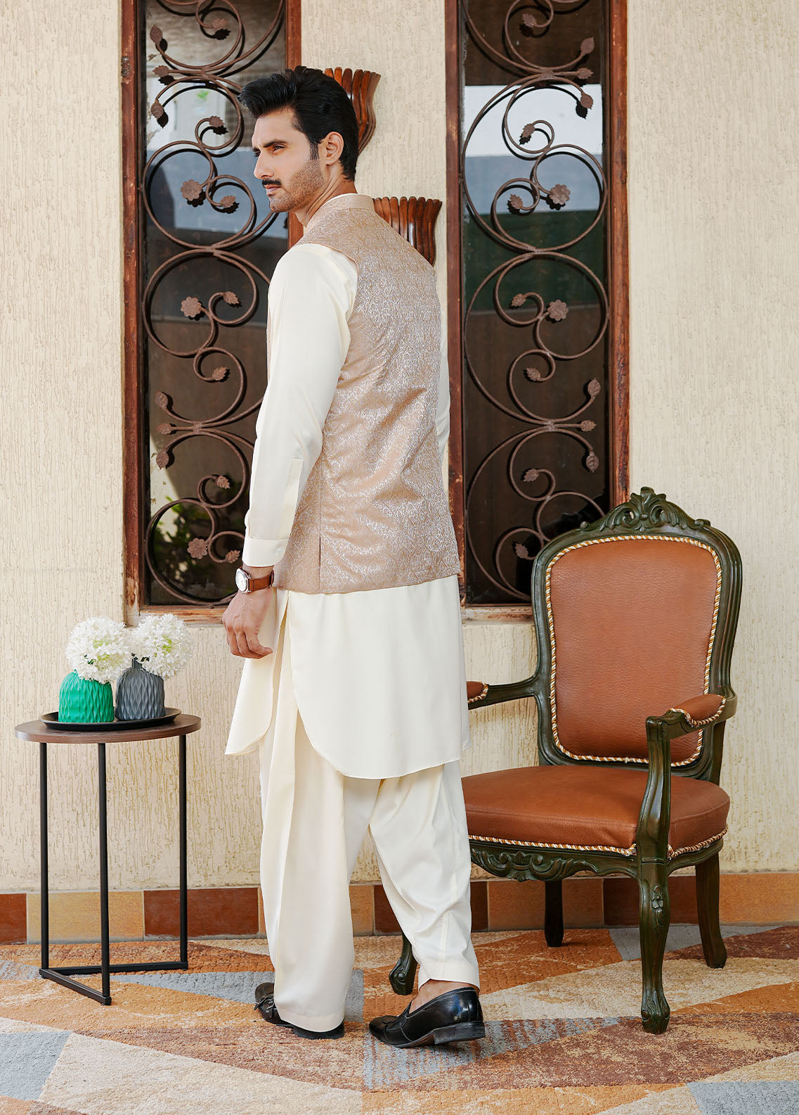 banarasi jamawar Waistcoat in Peach pink