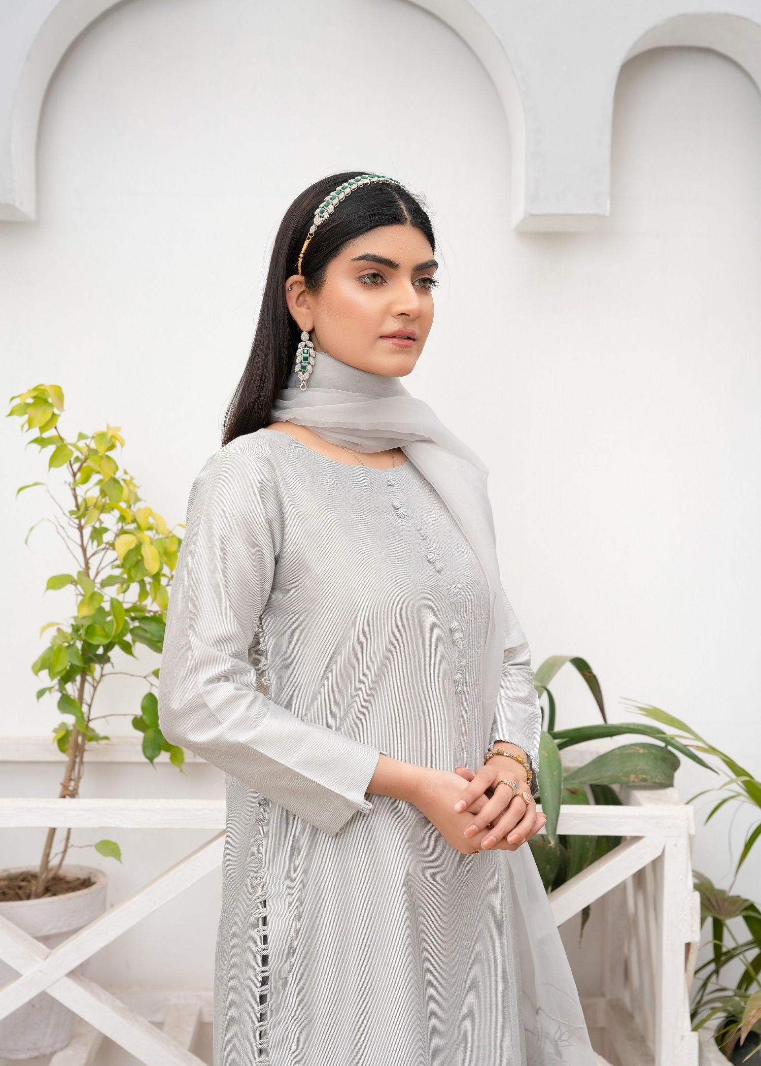 khaddi silk Kurta Set in Silver