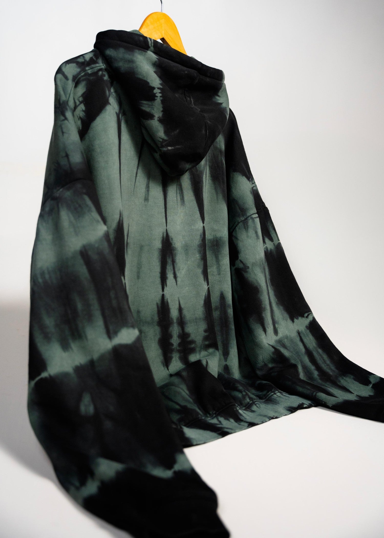 polycotton Hoodie in Black, moss green, army green