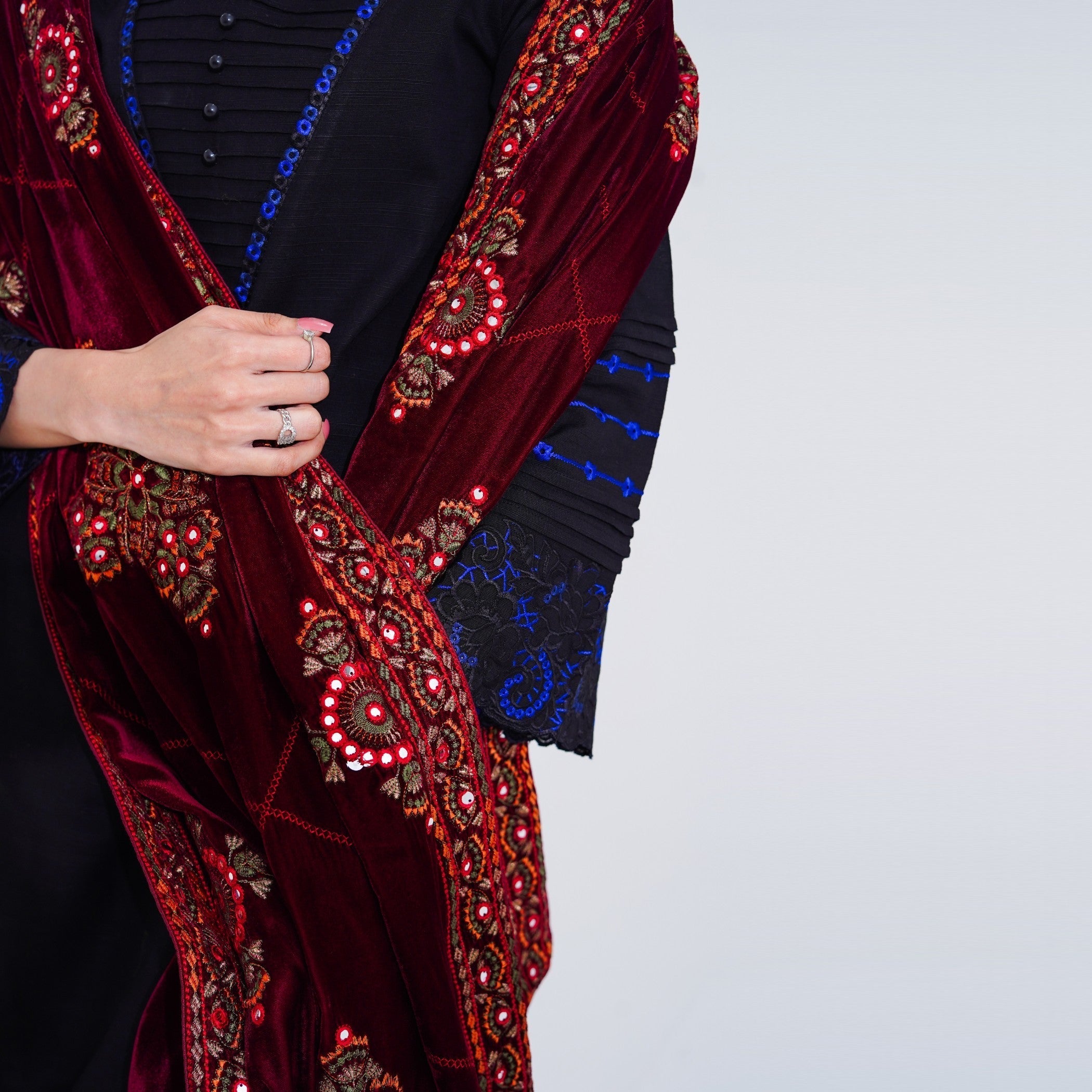 Shawl in Maroon Color by - Trendy Women Shawl JDS1876