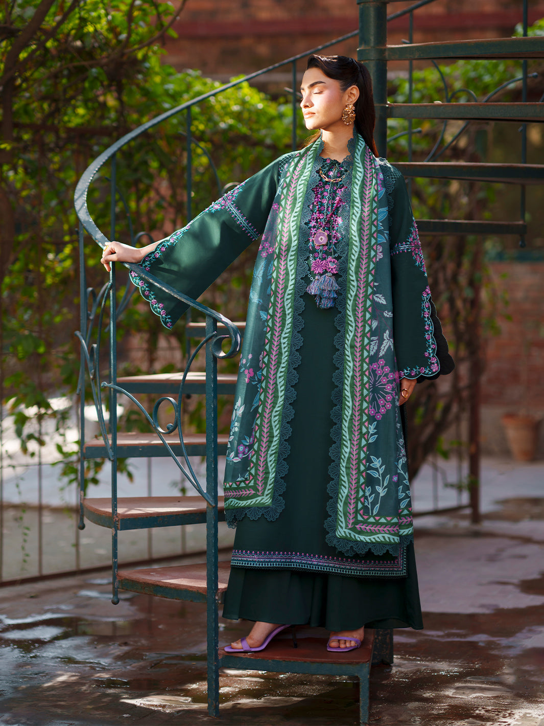 Fiona Lawn – F-08