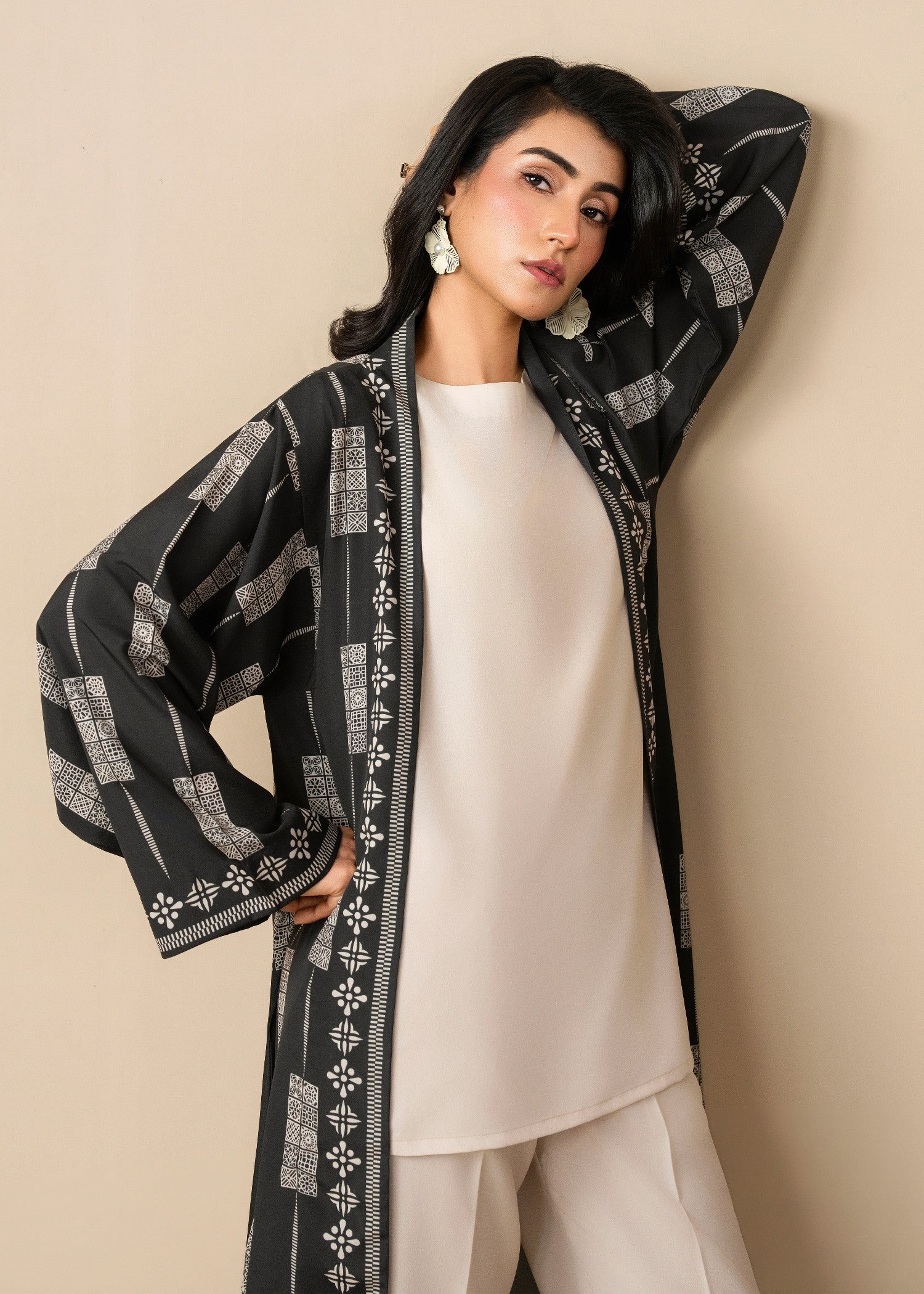 silk crepe Gown in Black