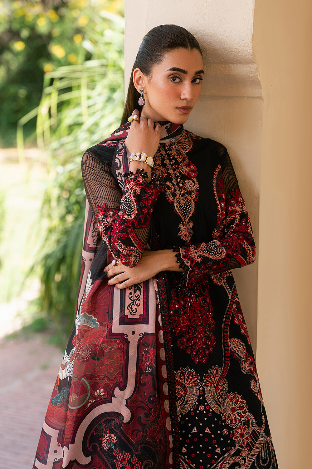 Luxury Lawn – AMARYLLIS - MSU0630