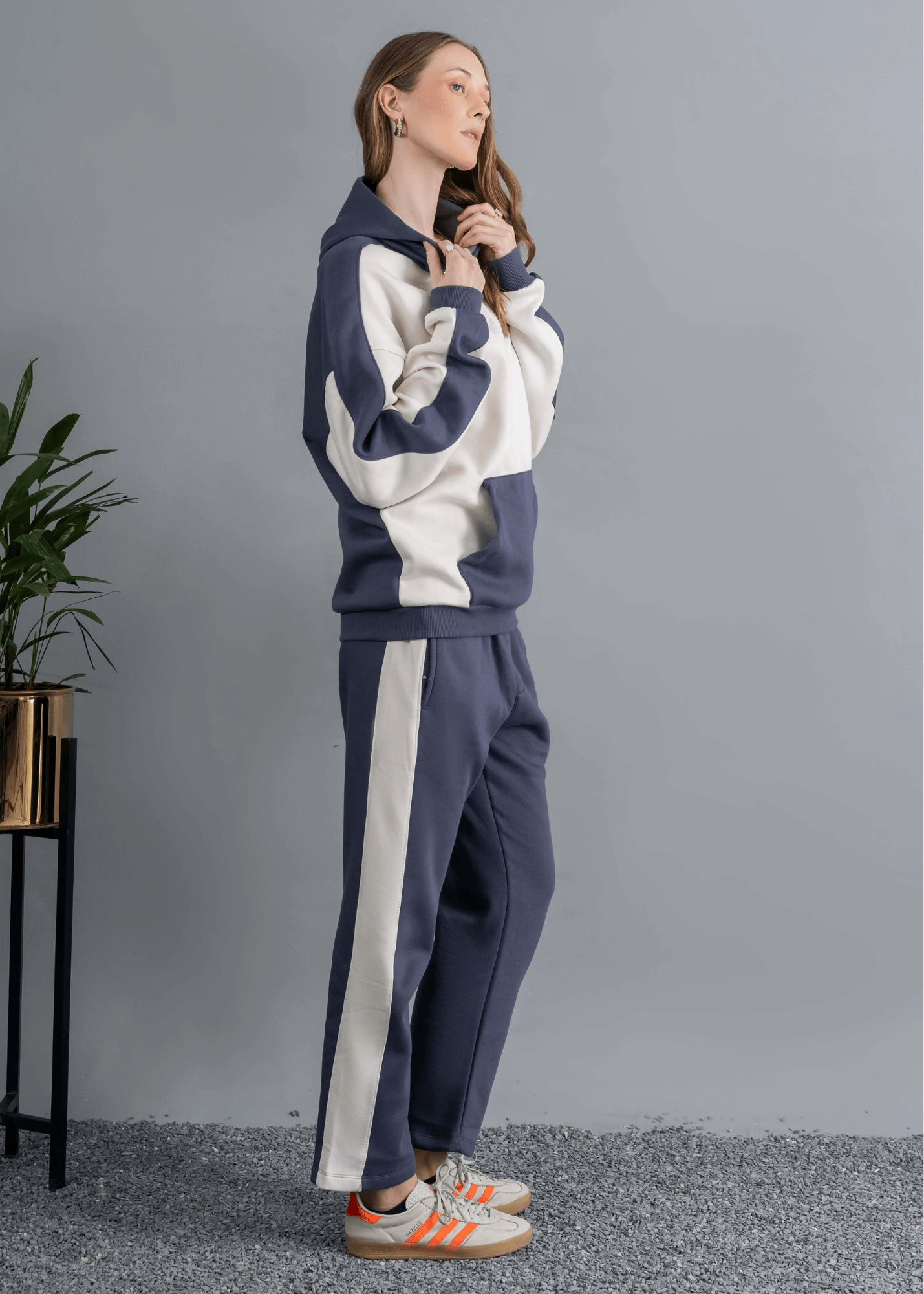 fleece Tracksuit in Off-white, slate grey