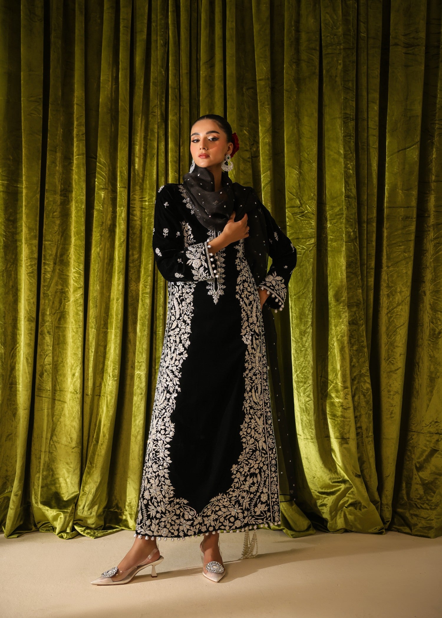 velvet Maxi in Black