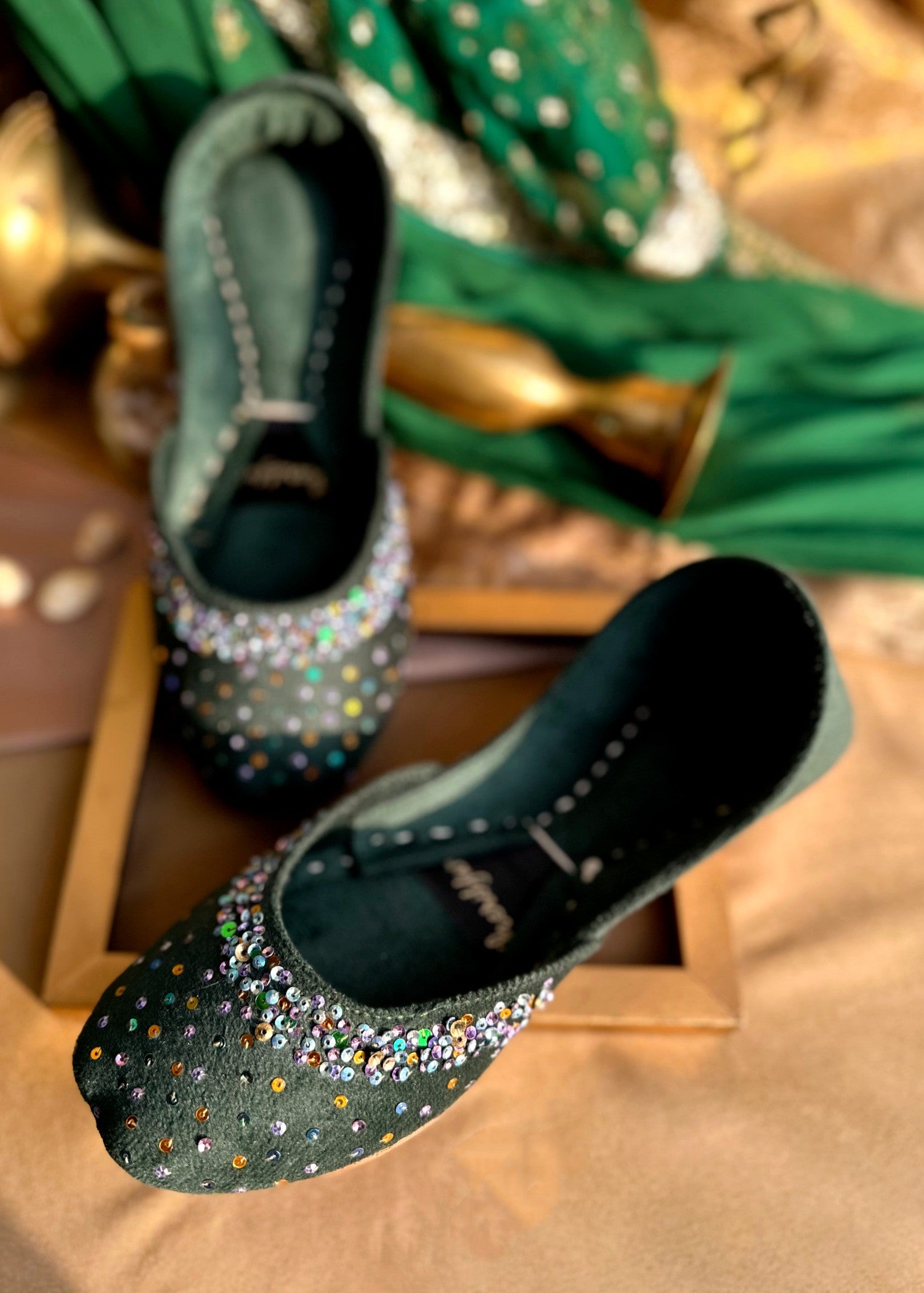 Khussa in Dark green by - High Quality Women Khussa DAZ2517