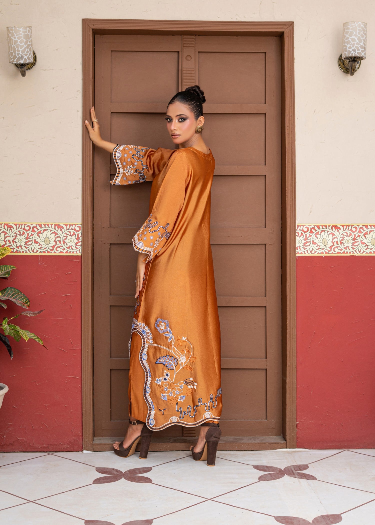silk Kaftan in White, mustard, blue