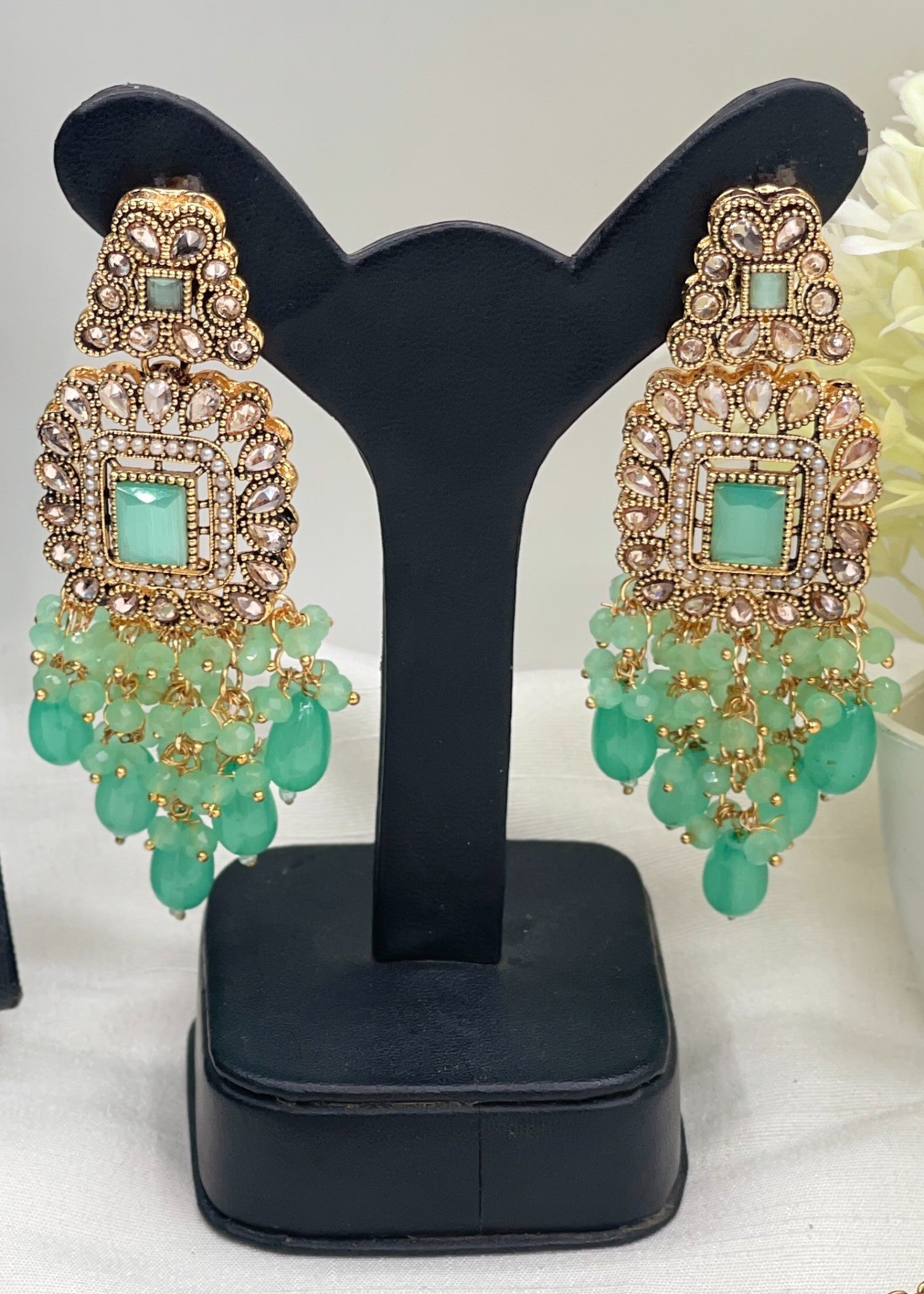 Jewelry Set in Mint green Color by - Trendy Women Jewelry Set TAU9756