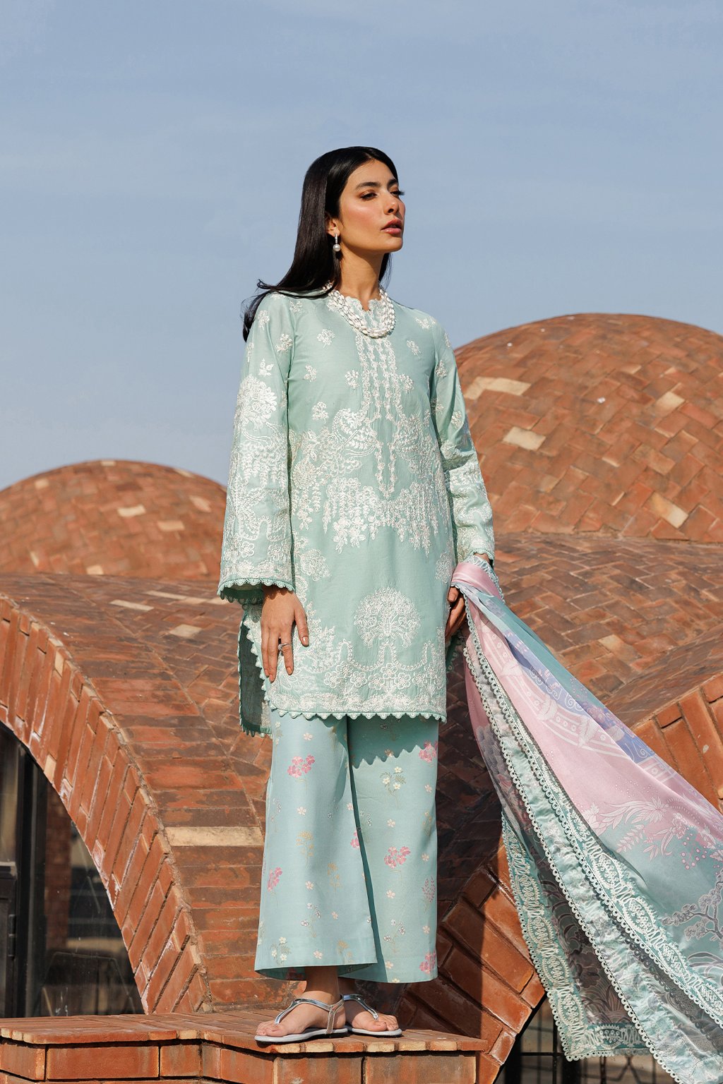 Mirabelle Festive Luxury Lawn – ISOLDE