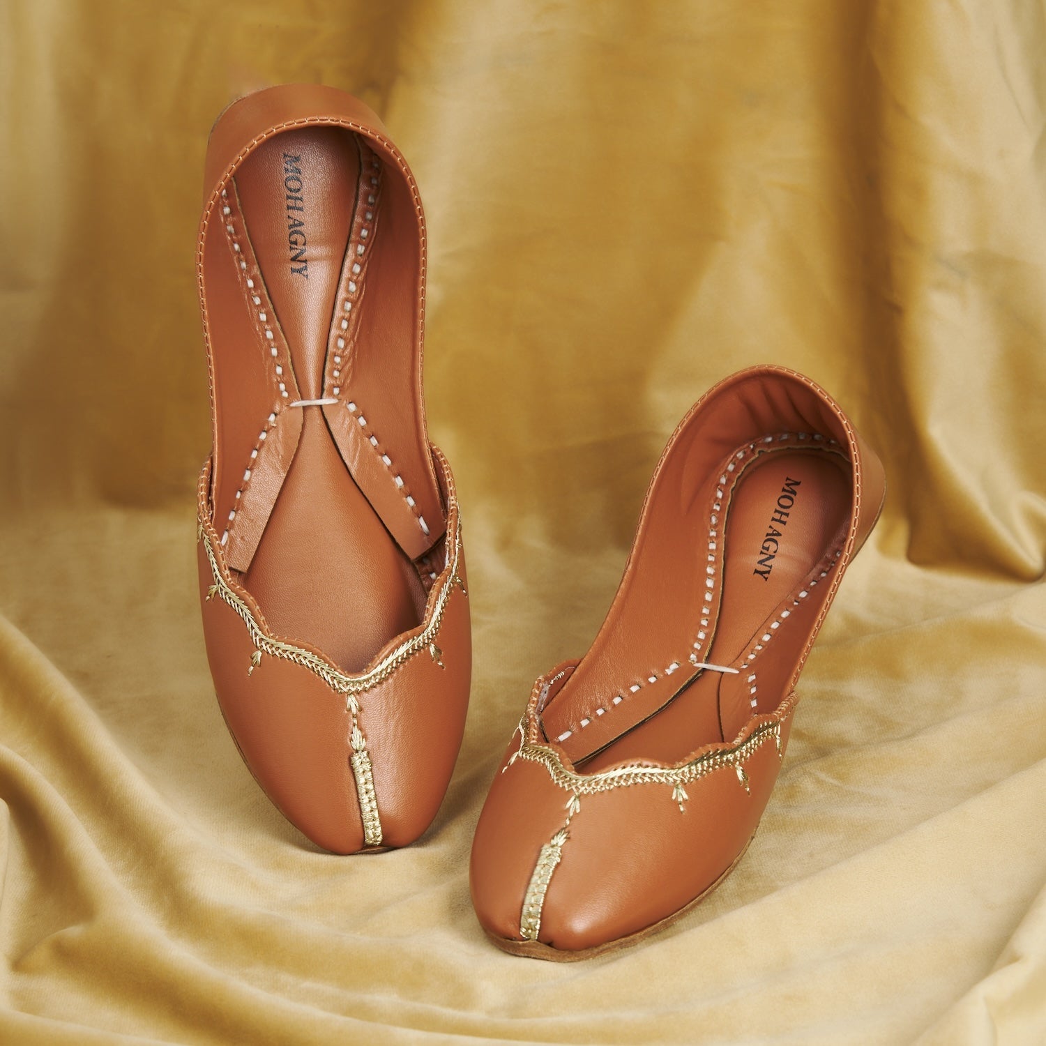 Khussa in Tan brown by - High Quality Women Khussa AAT3664