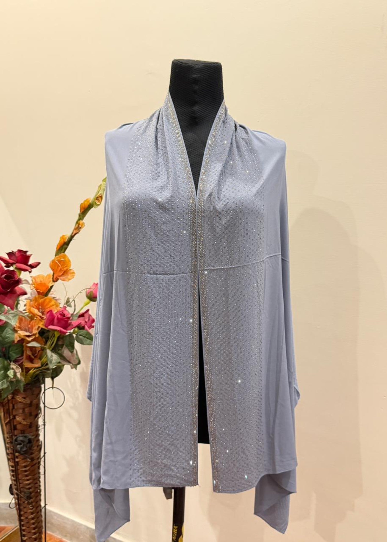 nidha Hijab in Silver