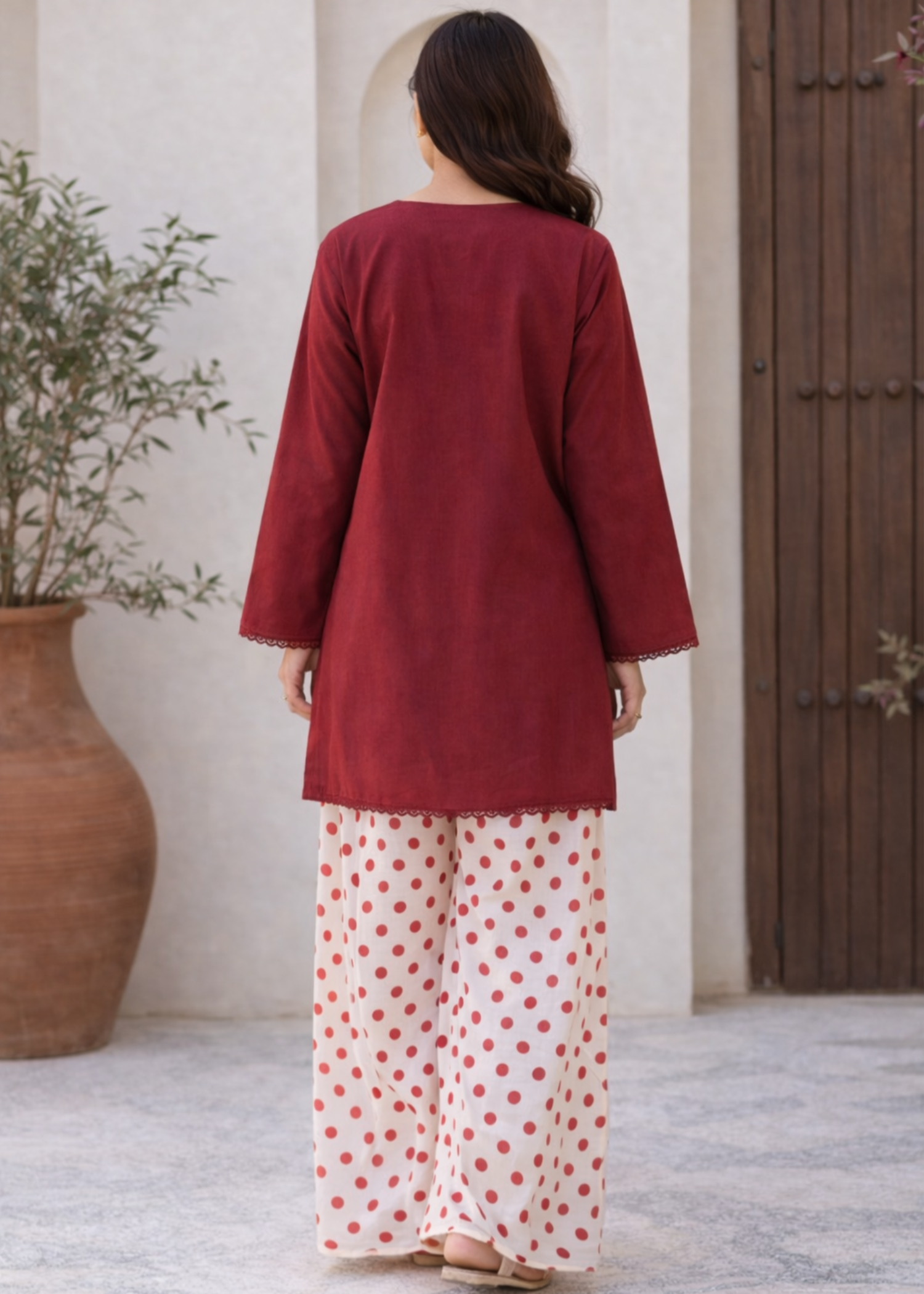 arabic lawn Kurta Set in White, maroon