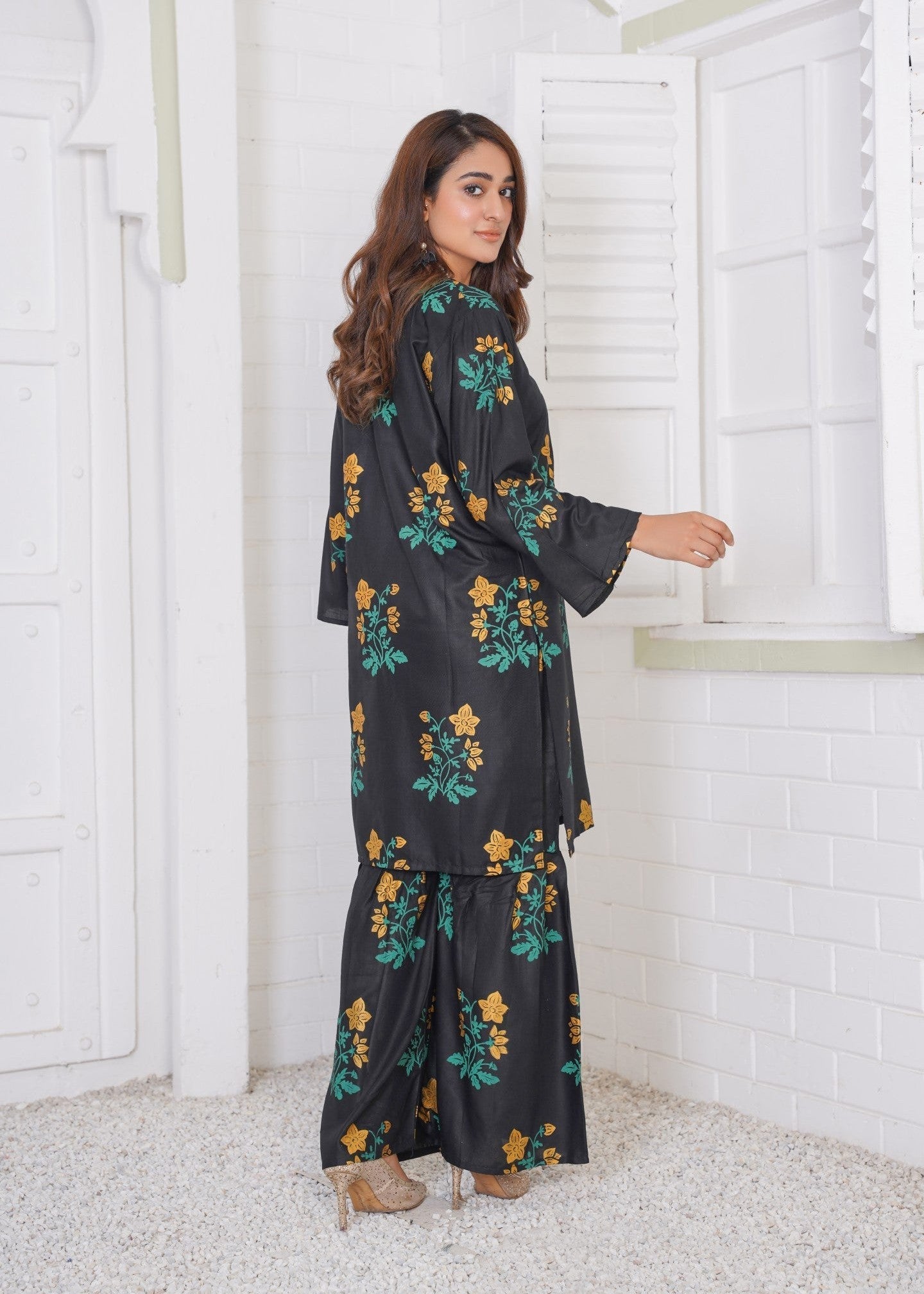 linen Gharara in Black