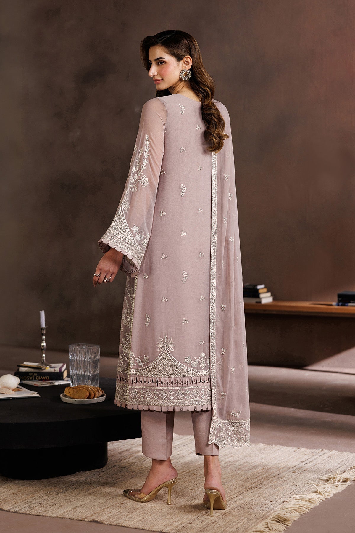 Zayrah Formals – Sunehri-08