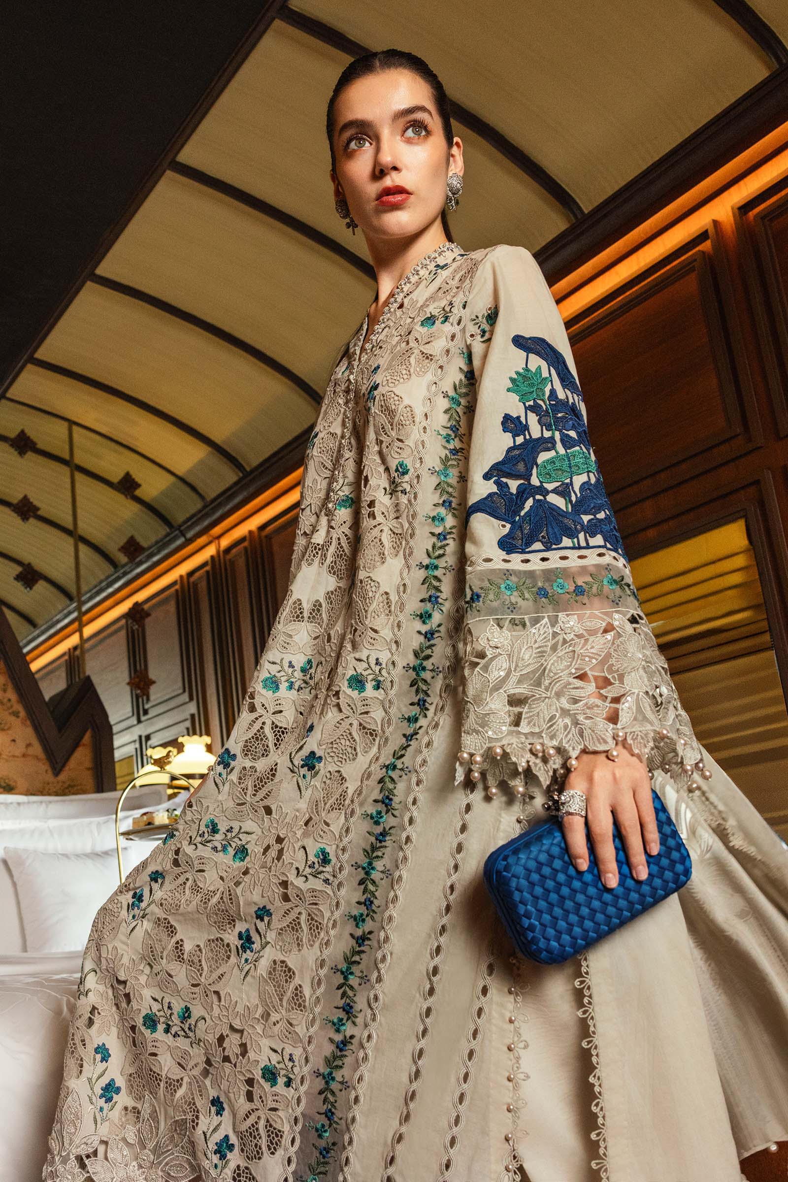 Eid Festive Luxury Lawn – EL26-08