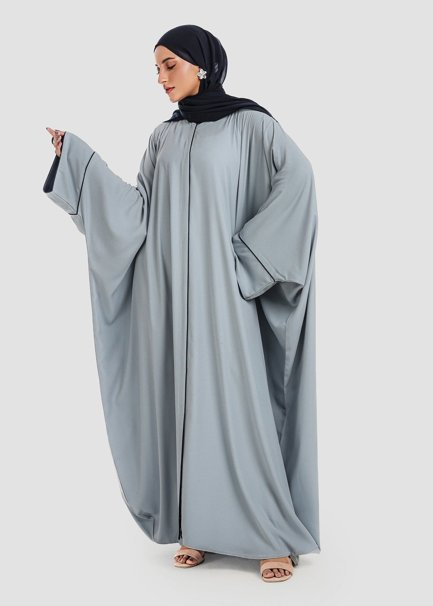 polyester Abaya in Cloud blue