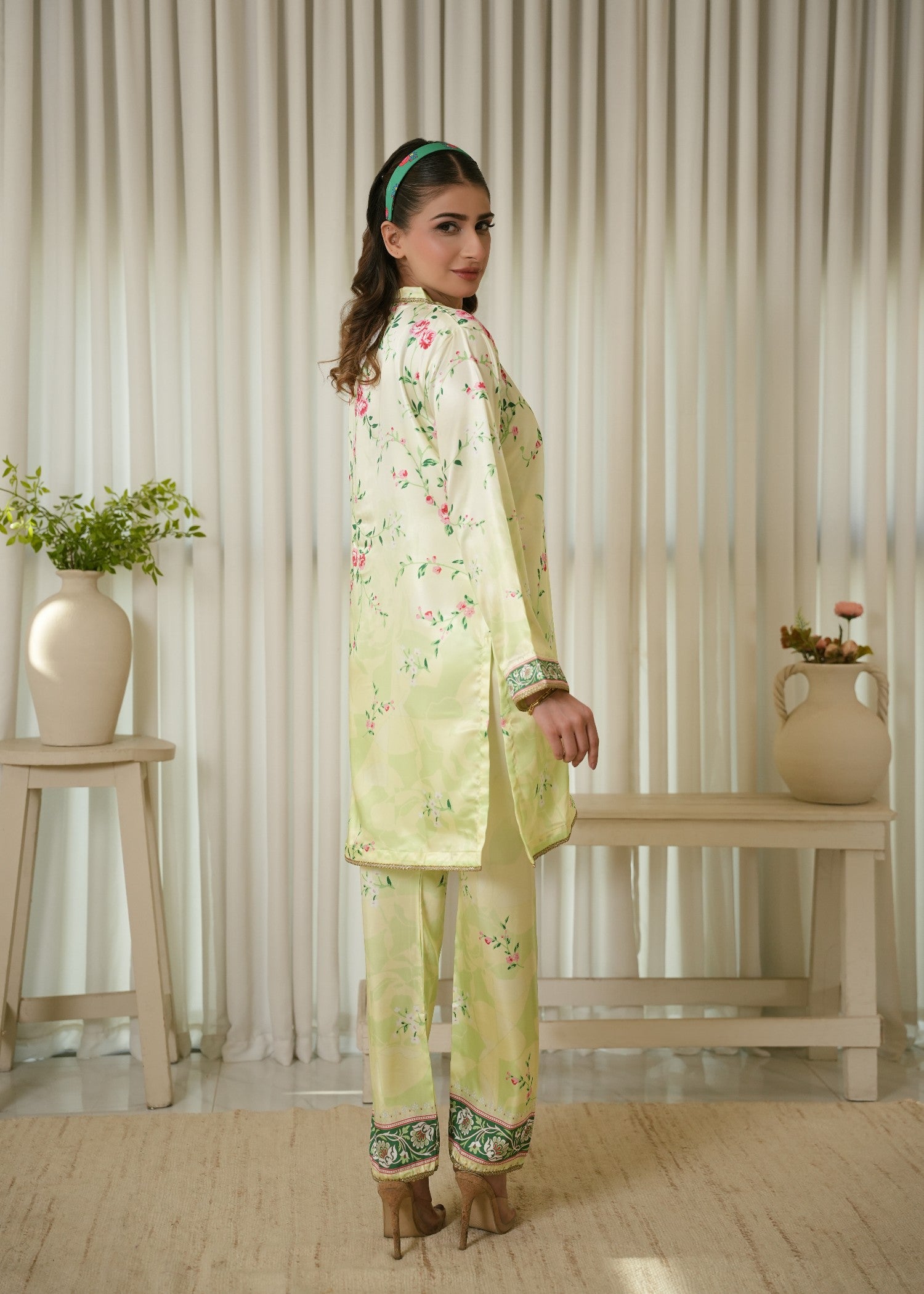 charmuse/shamooz Co Ord Sets in Key lime