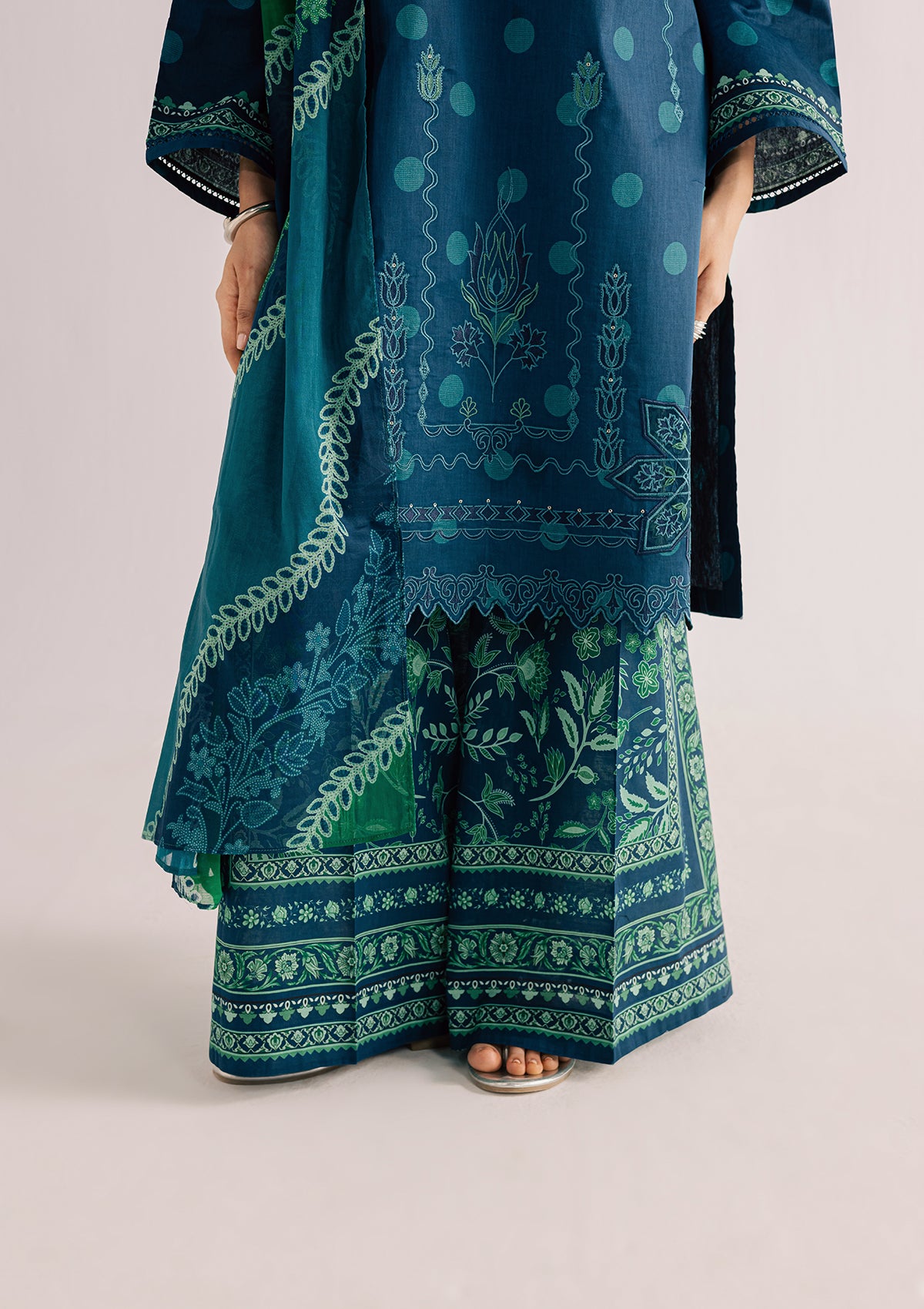 lawn Kurta Set in Prussian blue