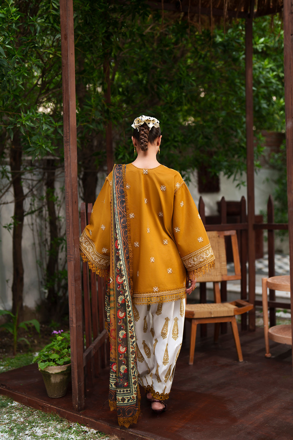 Laanem Luxury Lawn – ZOYA-B-SRL26-04